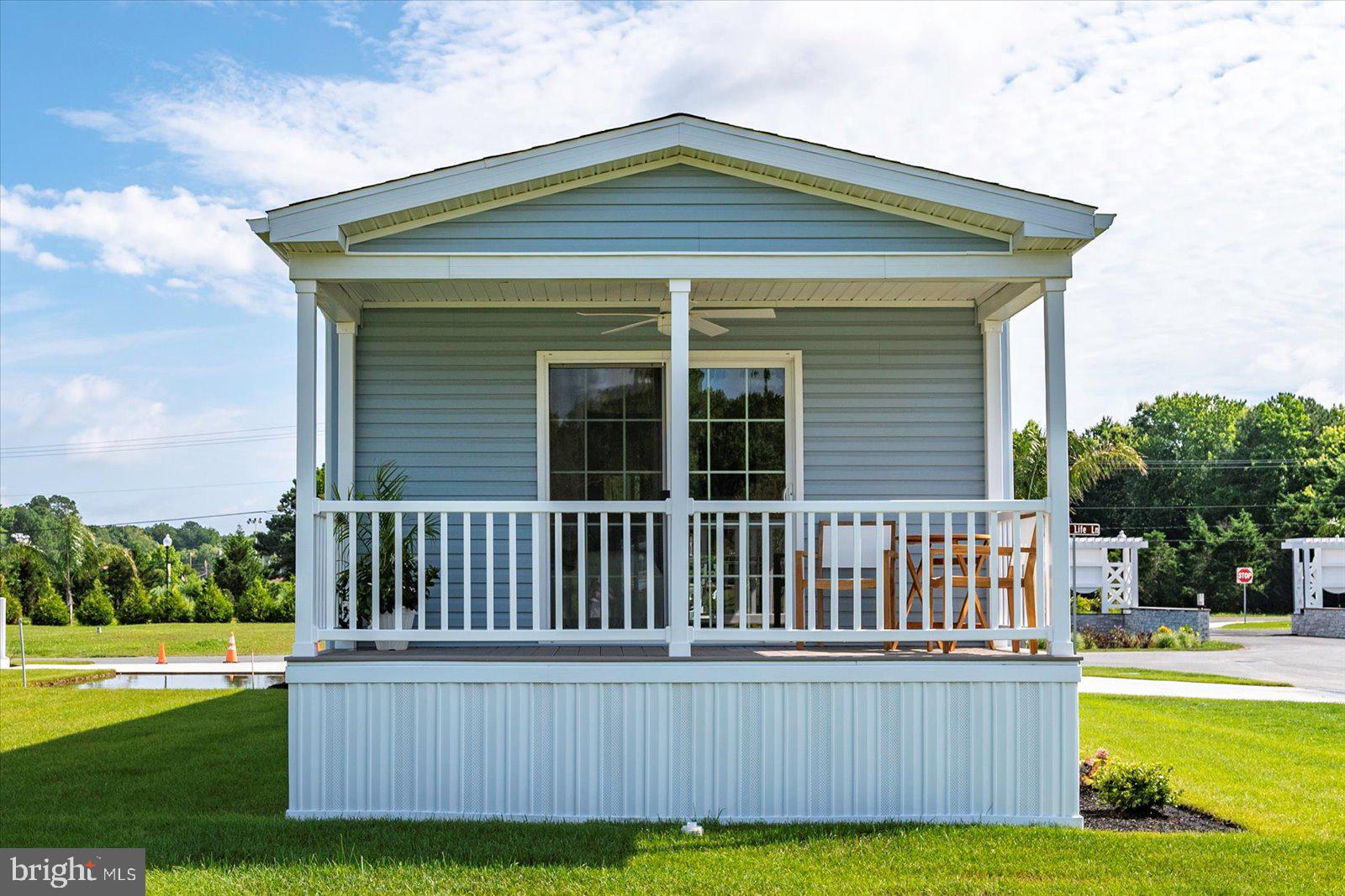 12427 BEACH LIFE LANE