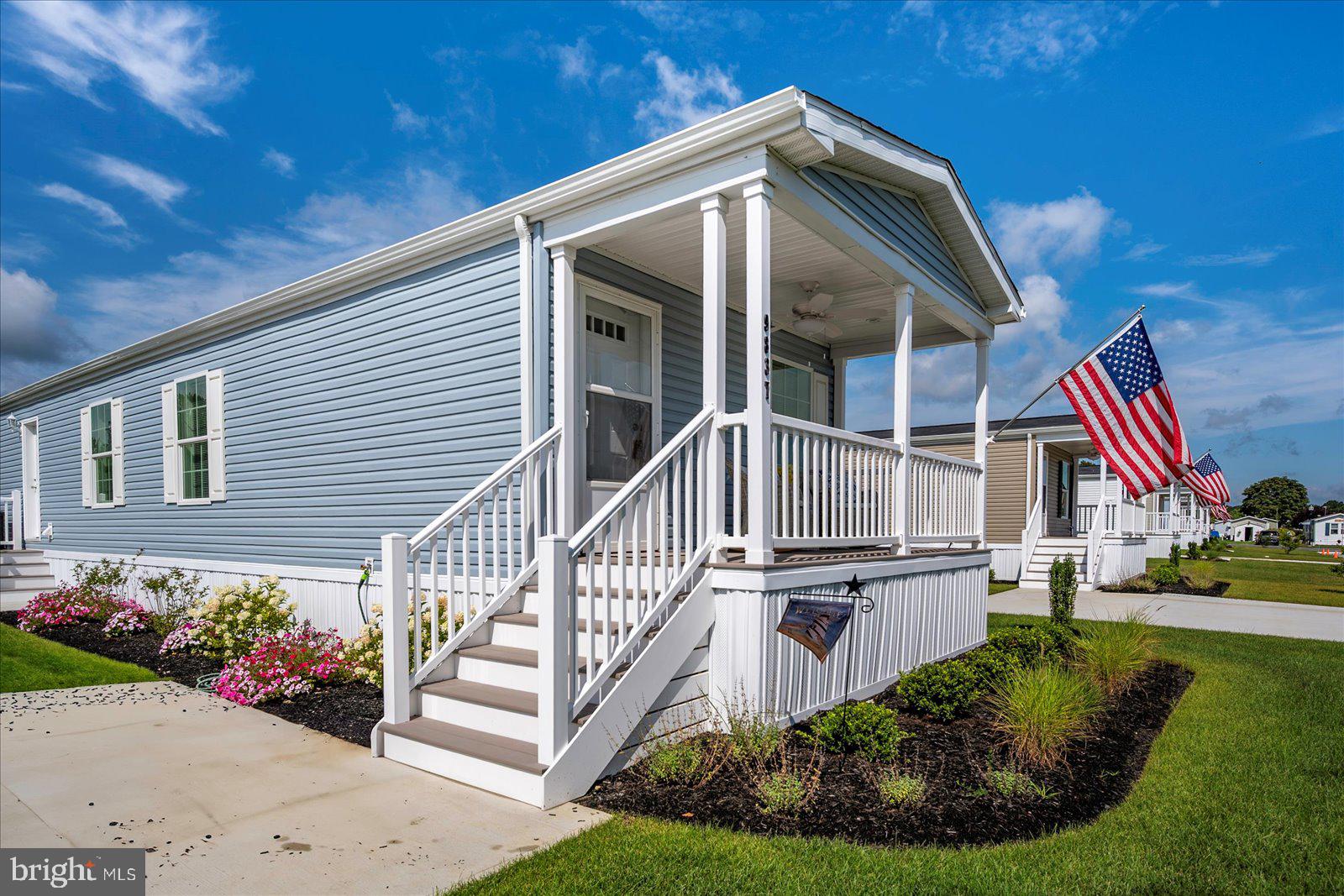 SALT LIFE PARK LLC - Residential