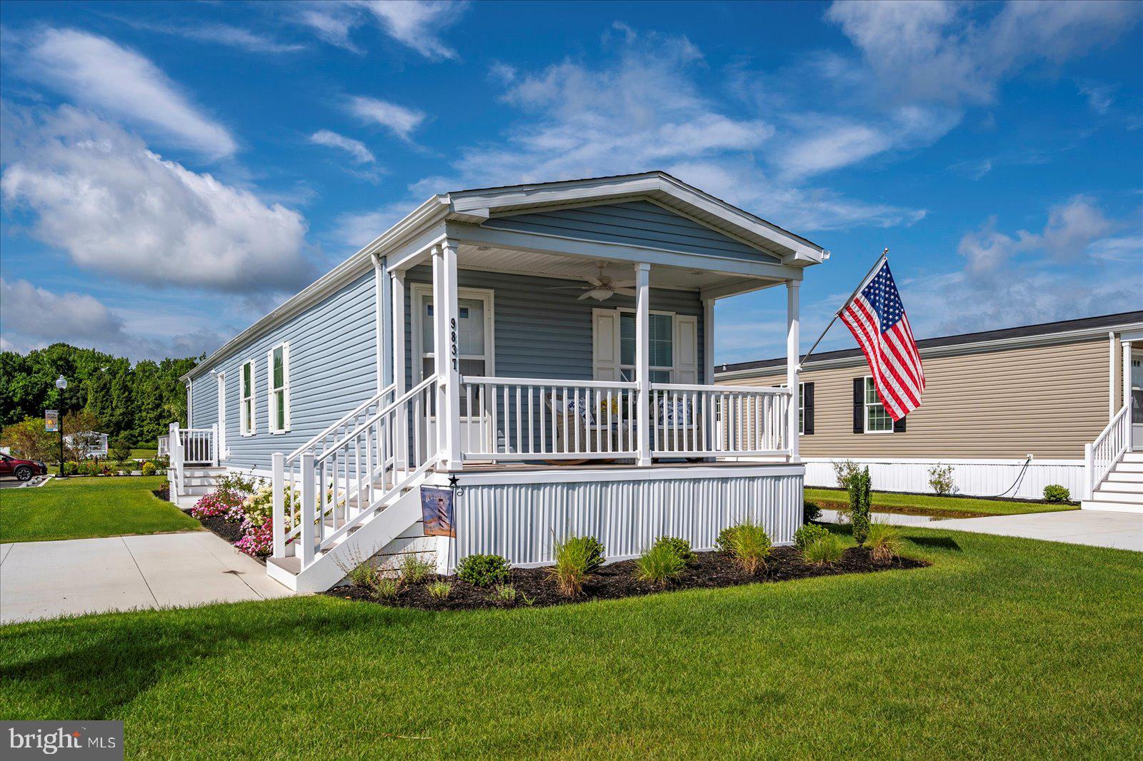 SALT LIFE PARK LLC - Residential