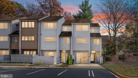 MLS: VAPW2082256