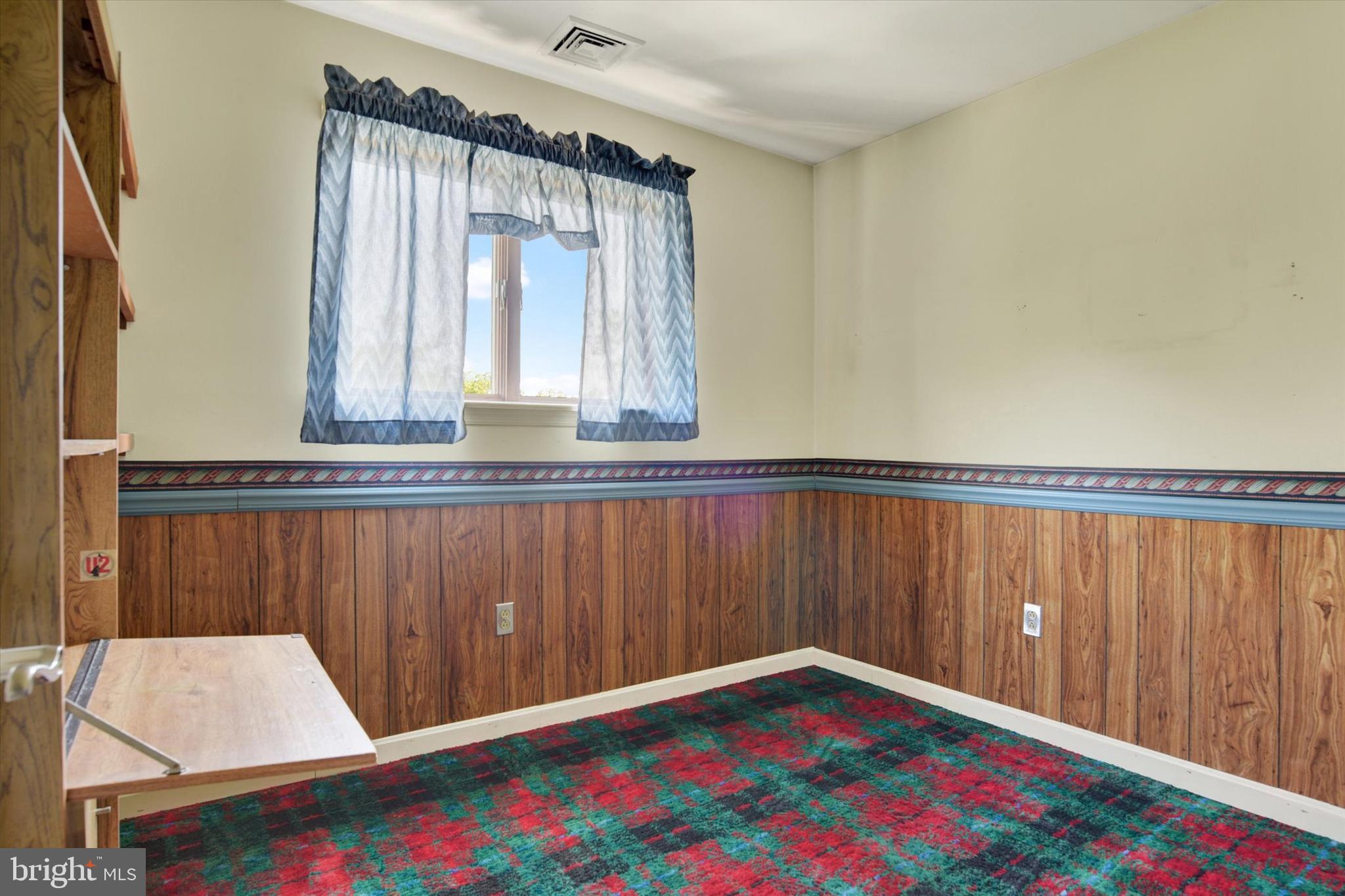 HIGH MEADOW - Residential