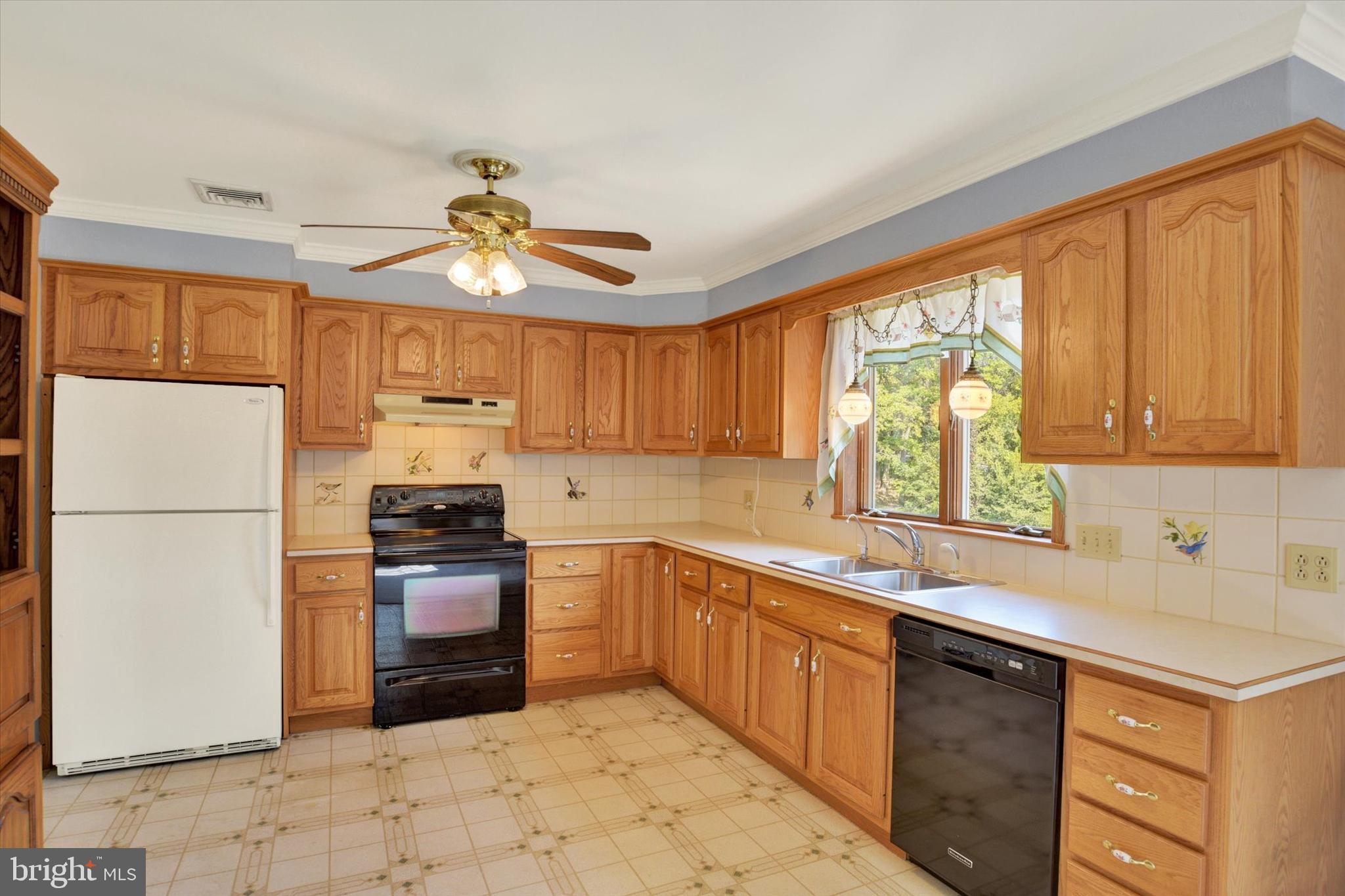 HIGH MEADOW - Residential