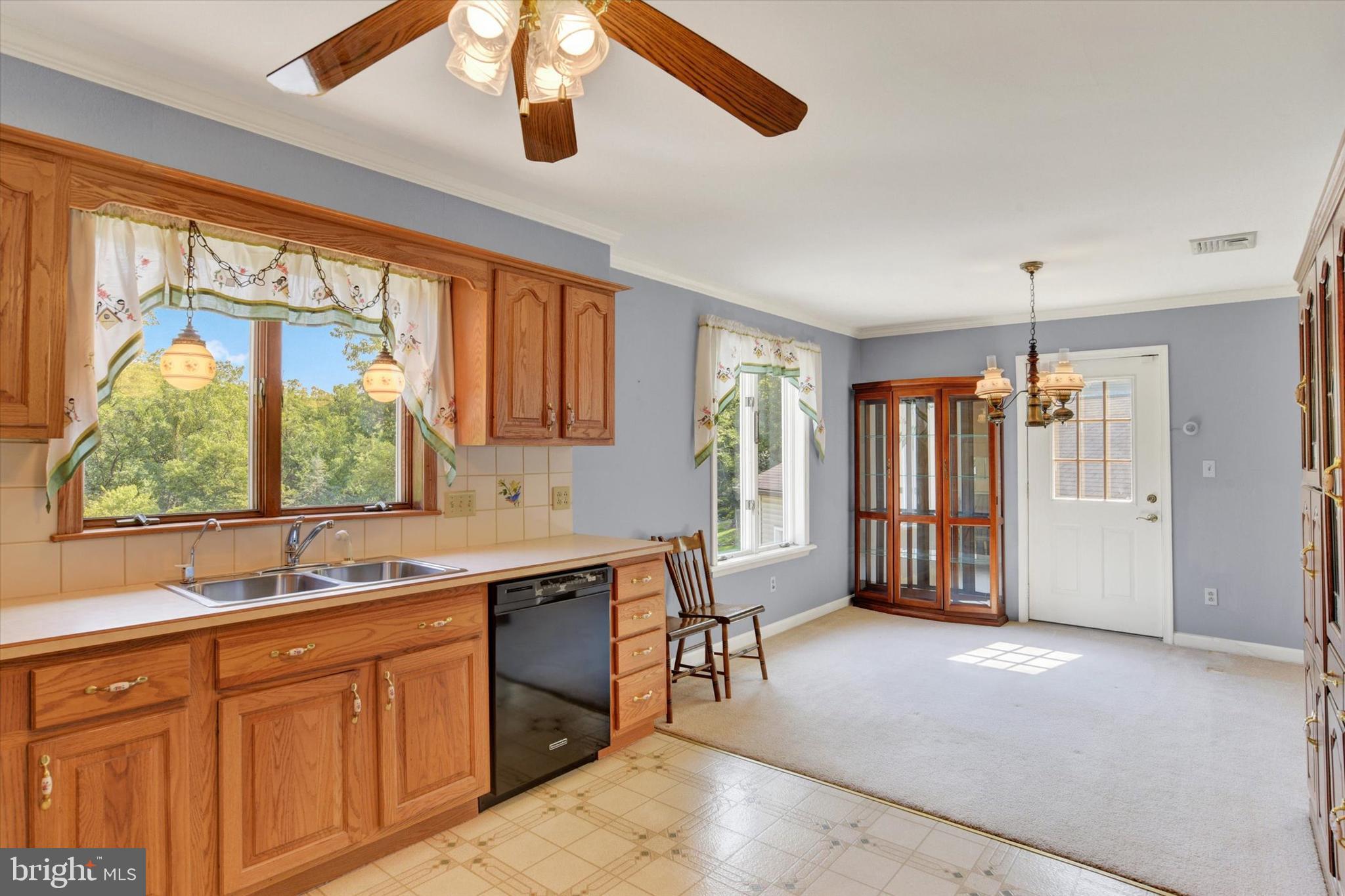 HIGH MEADOW - Residential