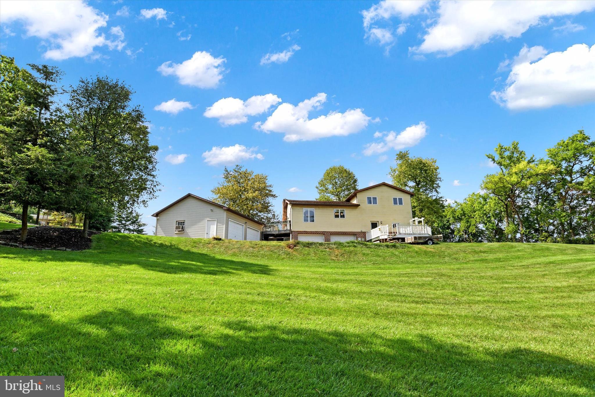 HIGH MEADOW - Residential