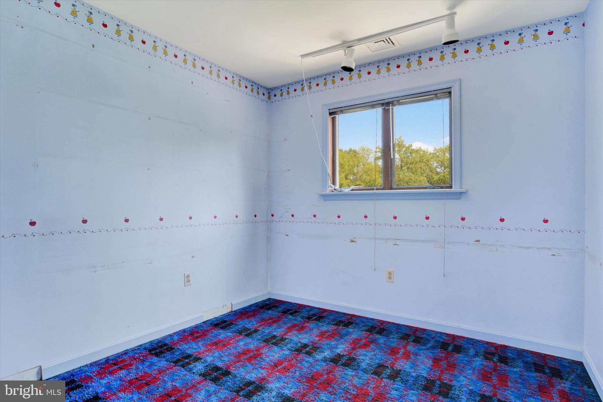 HIGH MEADOW - Residential