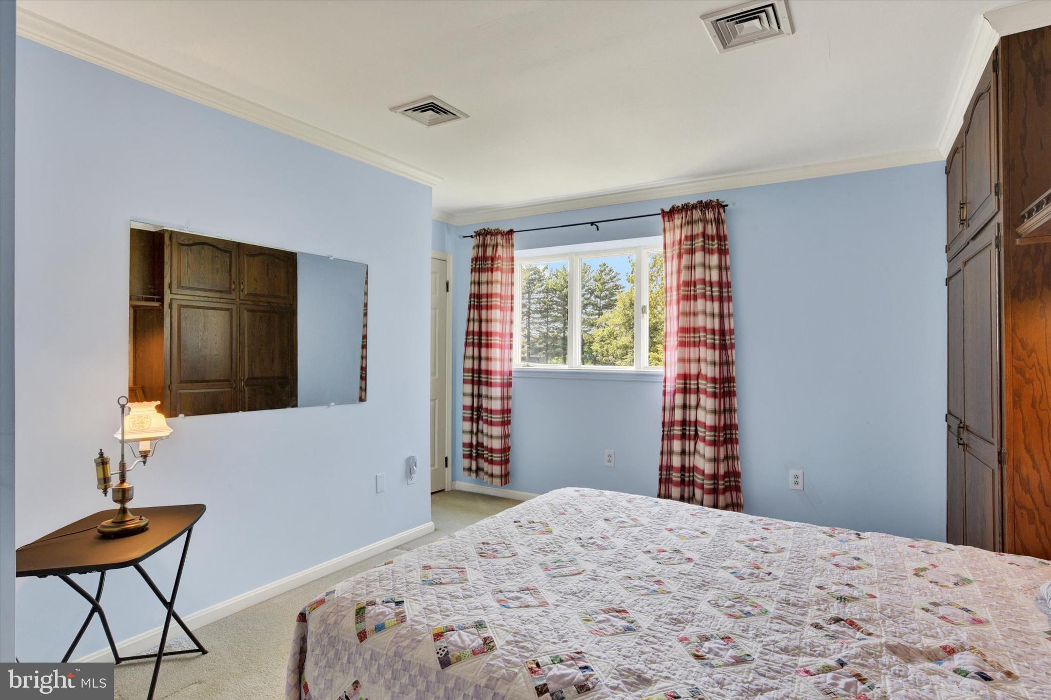 HIGH MEADOW - Residential