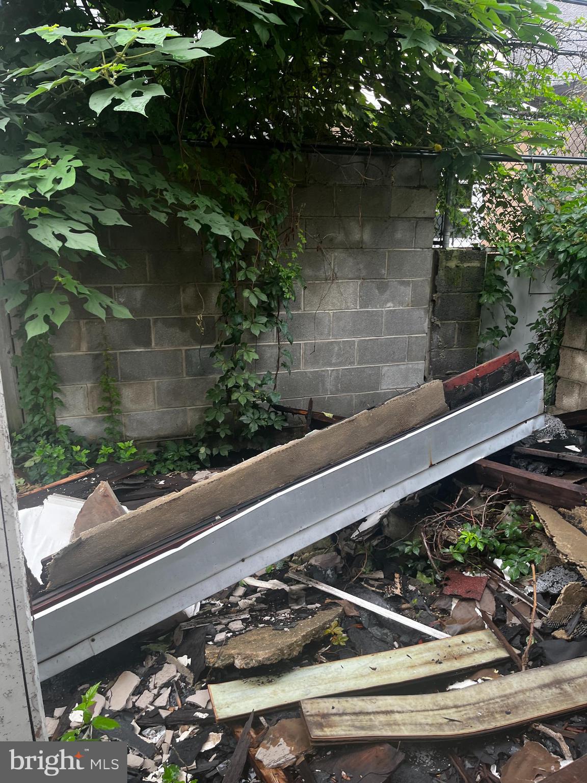 POINT BREEZE - Residential