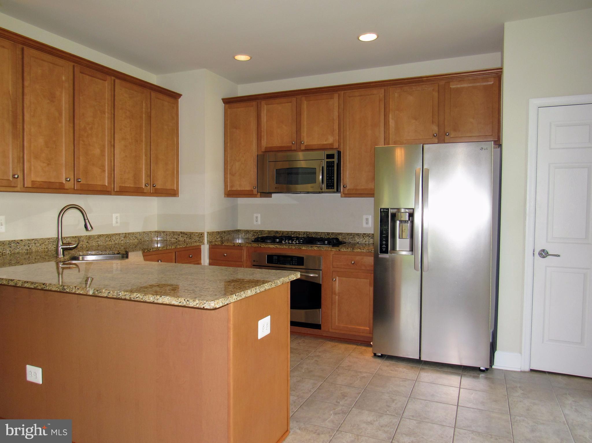 POTOMAC CLUB - Residential