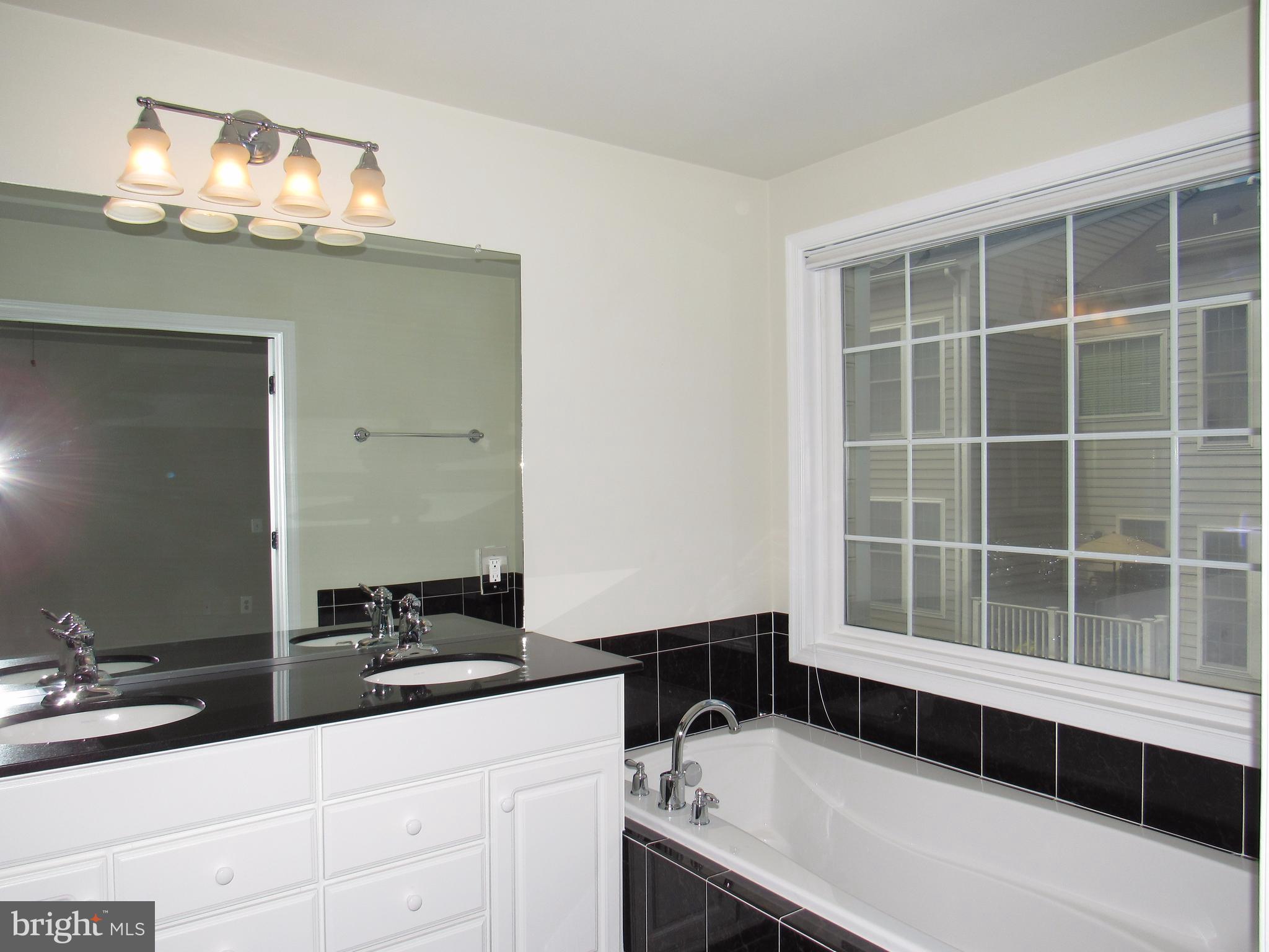 POTOMAC CLUB - Residential