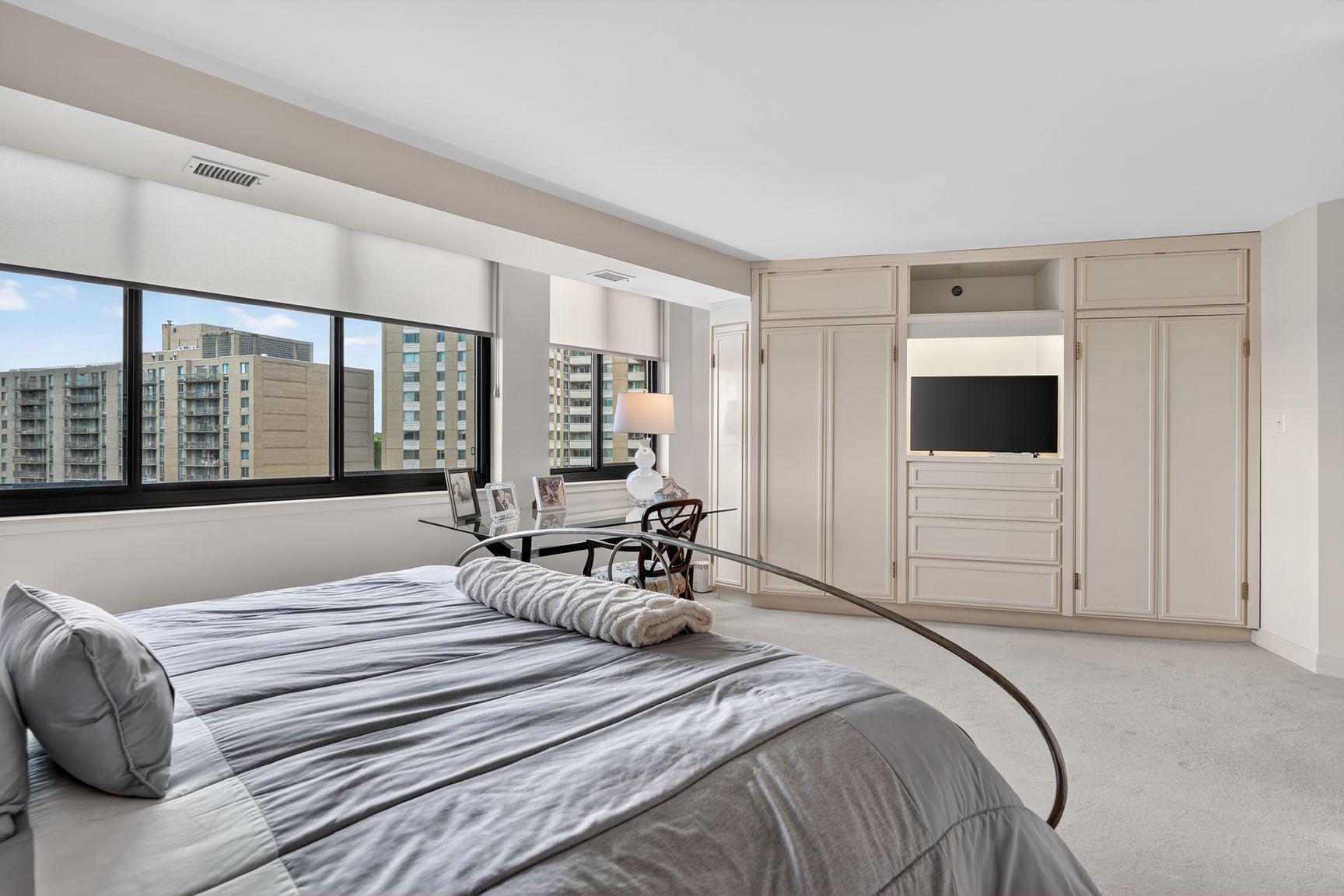 FRIENDSHIP HEIGHTS - Residential