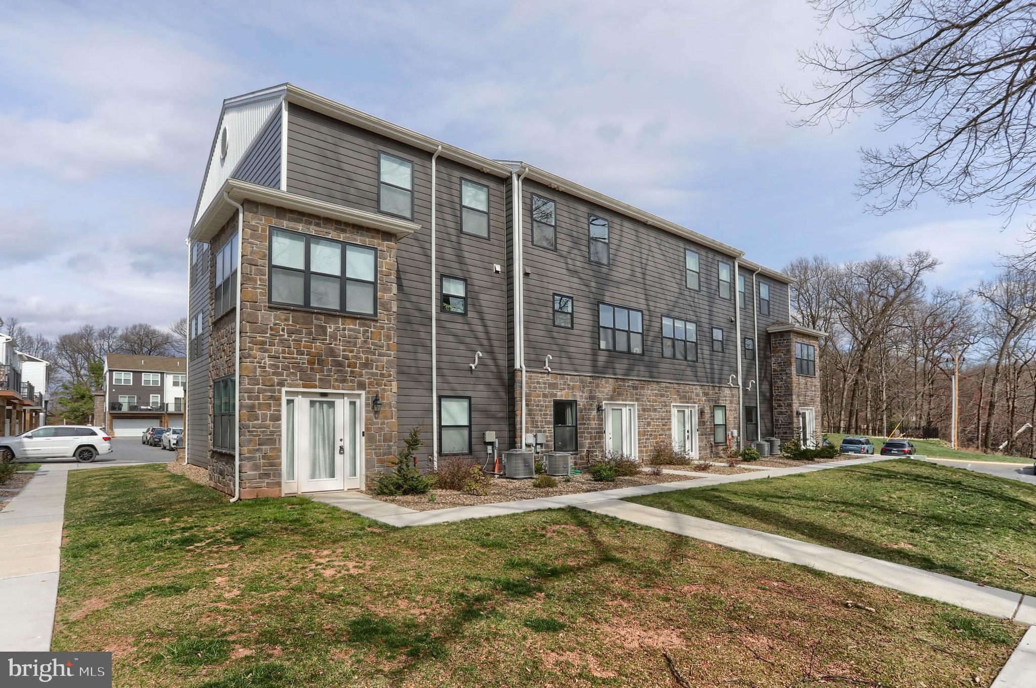 HIGH POINTE IN HERSHEY - Residential Lease