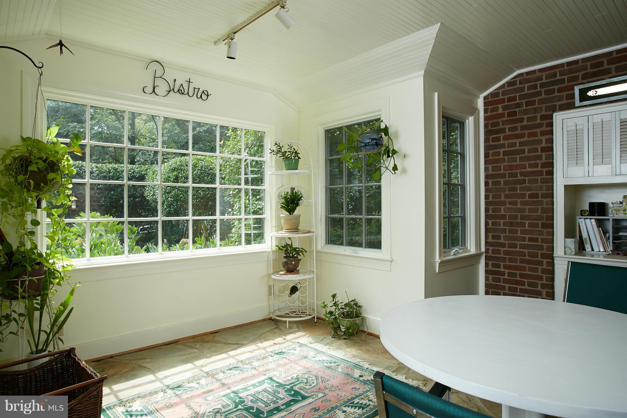 BRADLEY HILLS GROVE - Residential