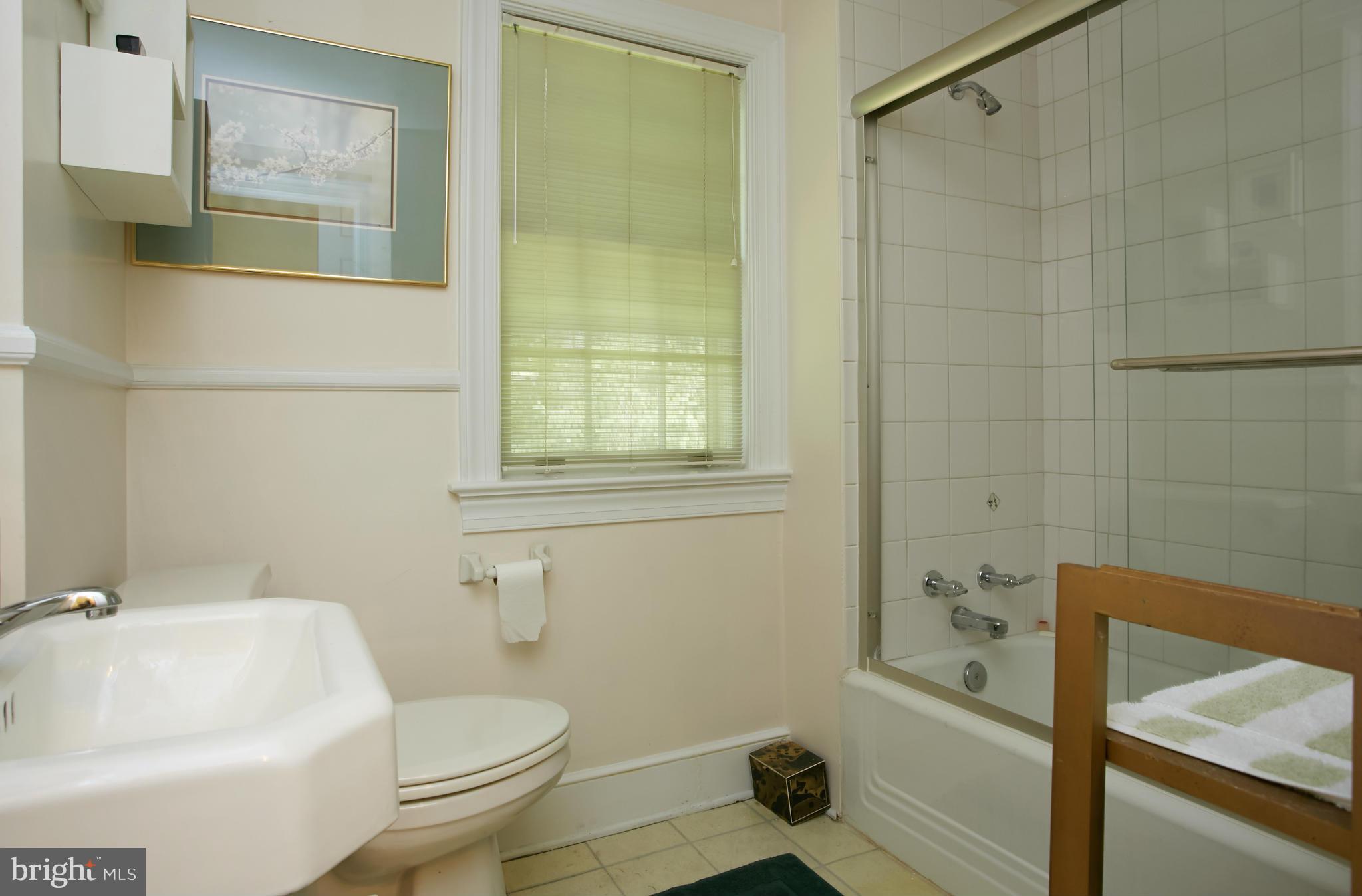 BRADLEY HILLS GROVE - Residential