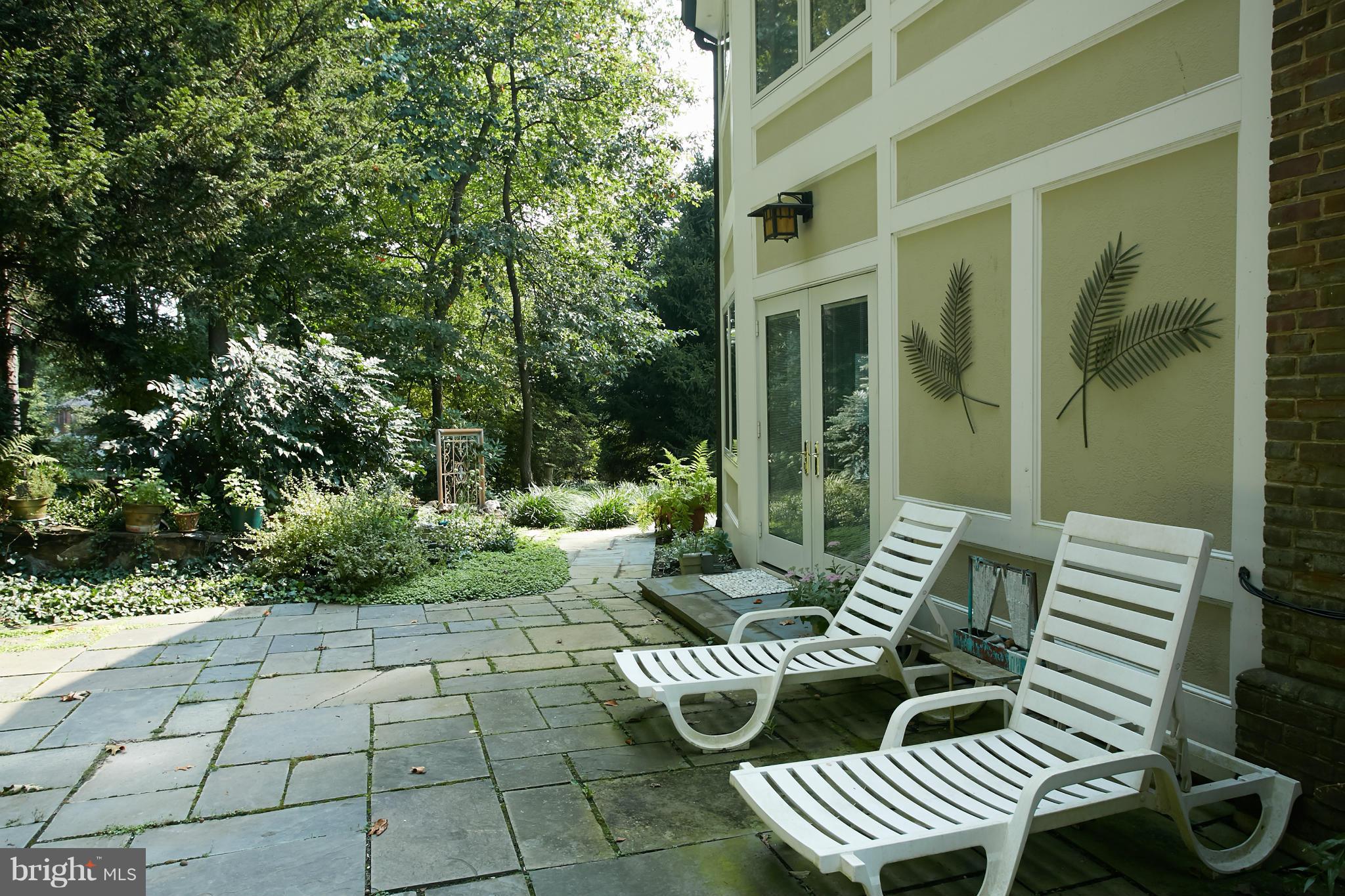 BRADLEY HILLS GROVE - Residential