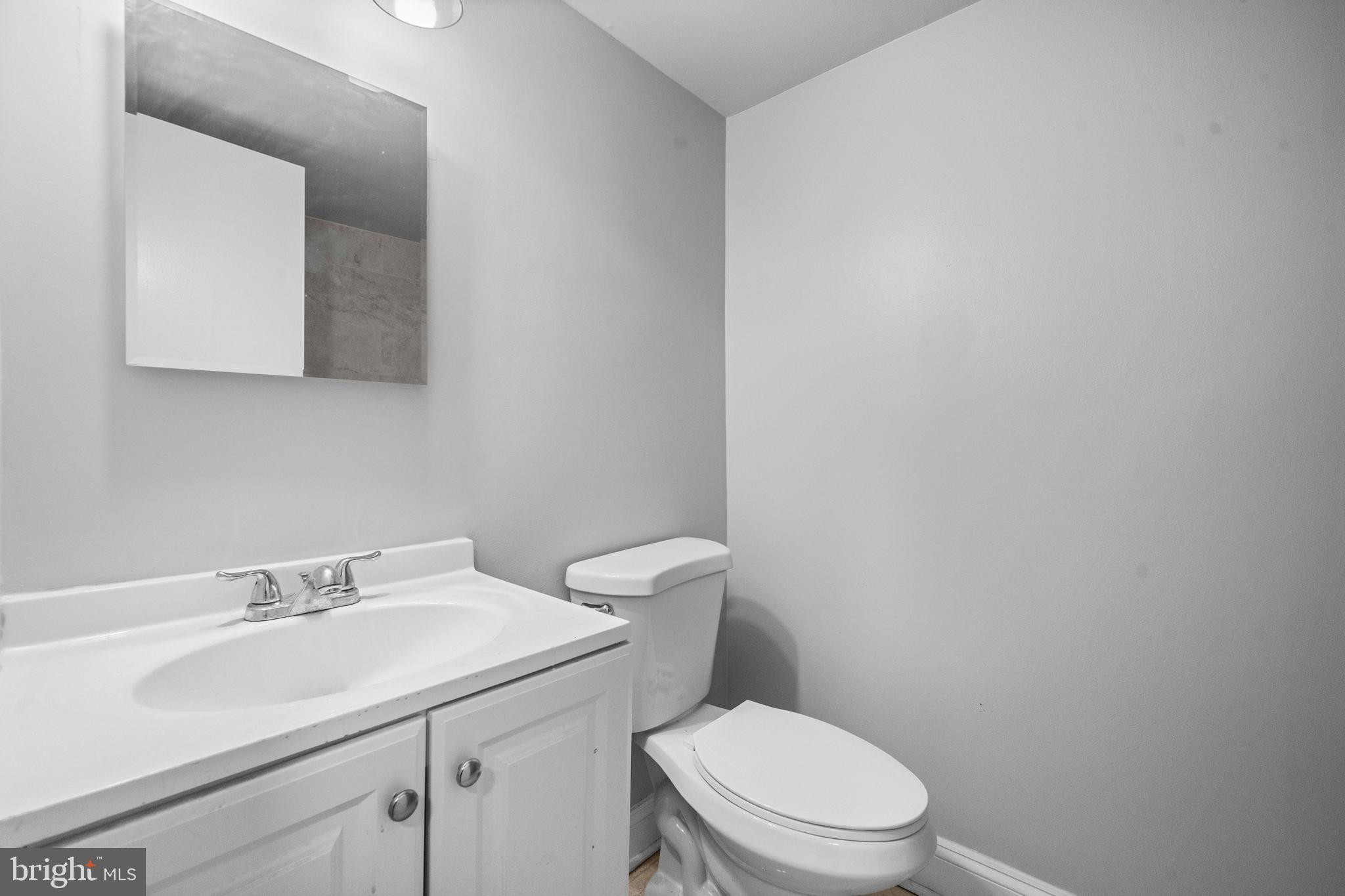 FAIRFAX PLAZA TOWNHOUSES - Residential