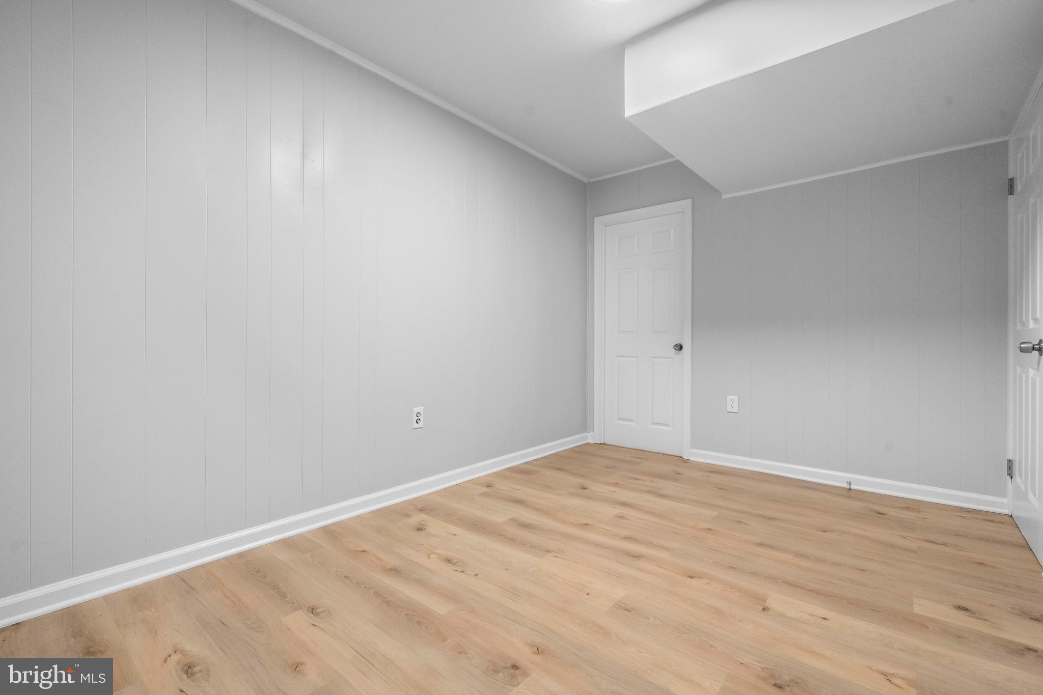 FAIRFAX PLAZA TOWNHOUSES - Residential