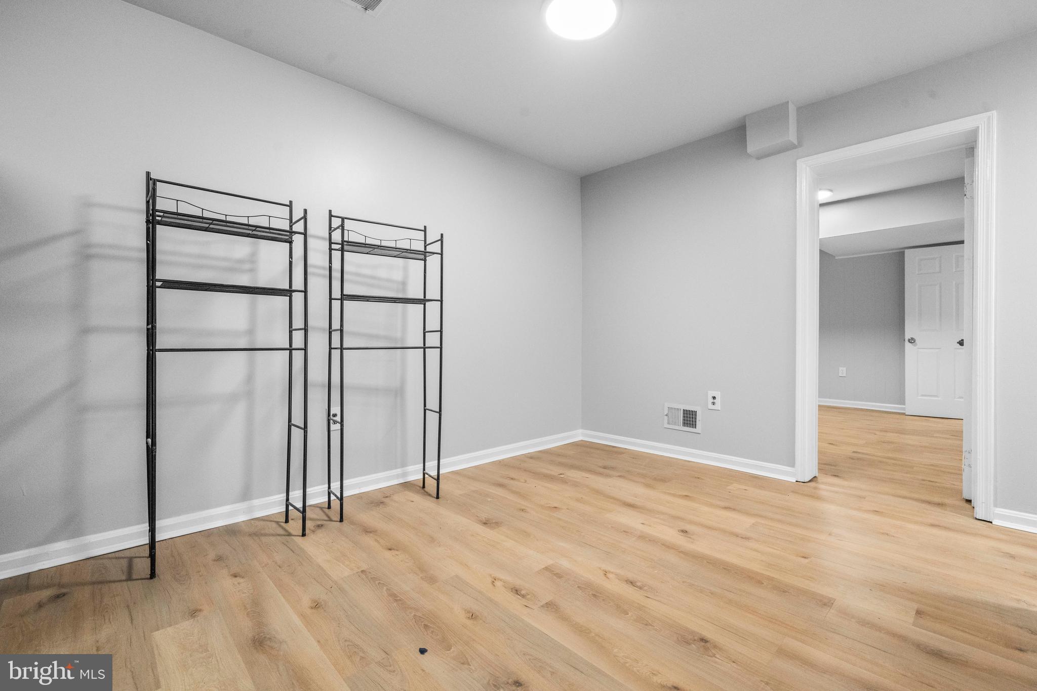 FAIRFAX PLAZA TOWNHOUSES - Residential