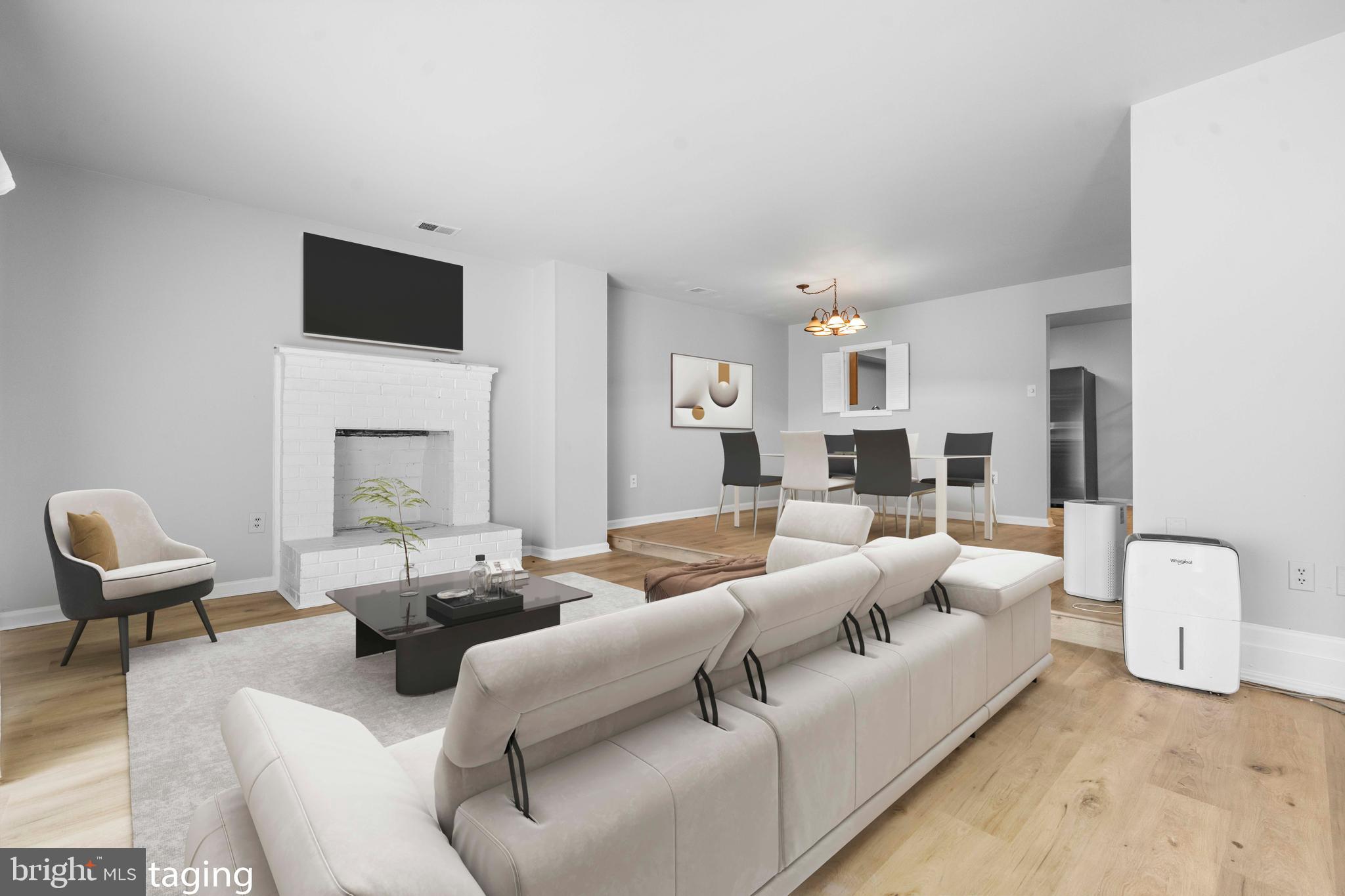 3824 PERSIMMON CIRCLE