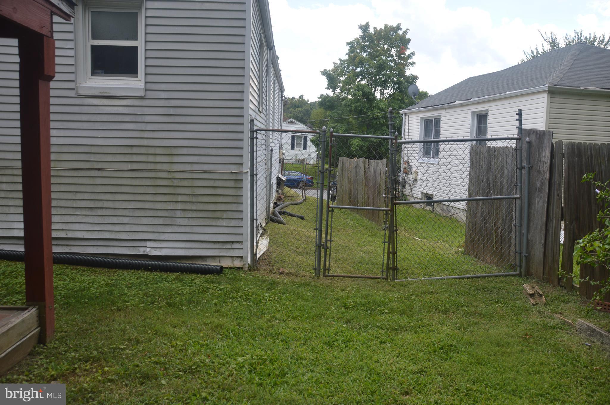 CHAPEL OAKS - Residential