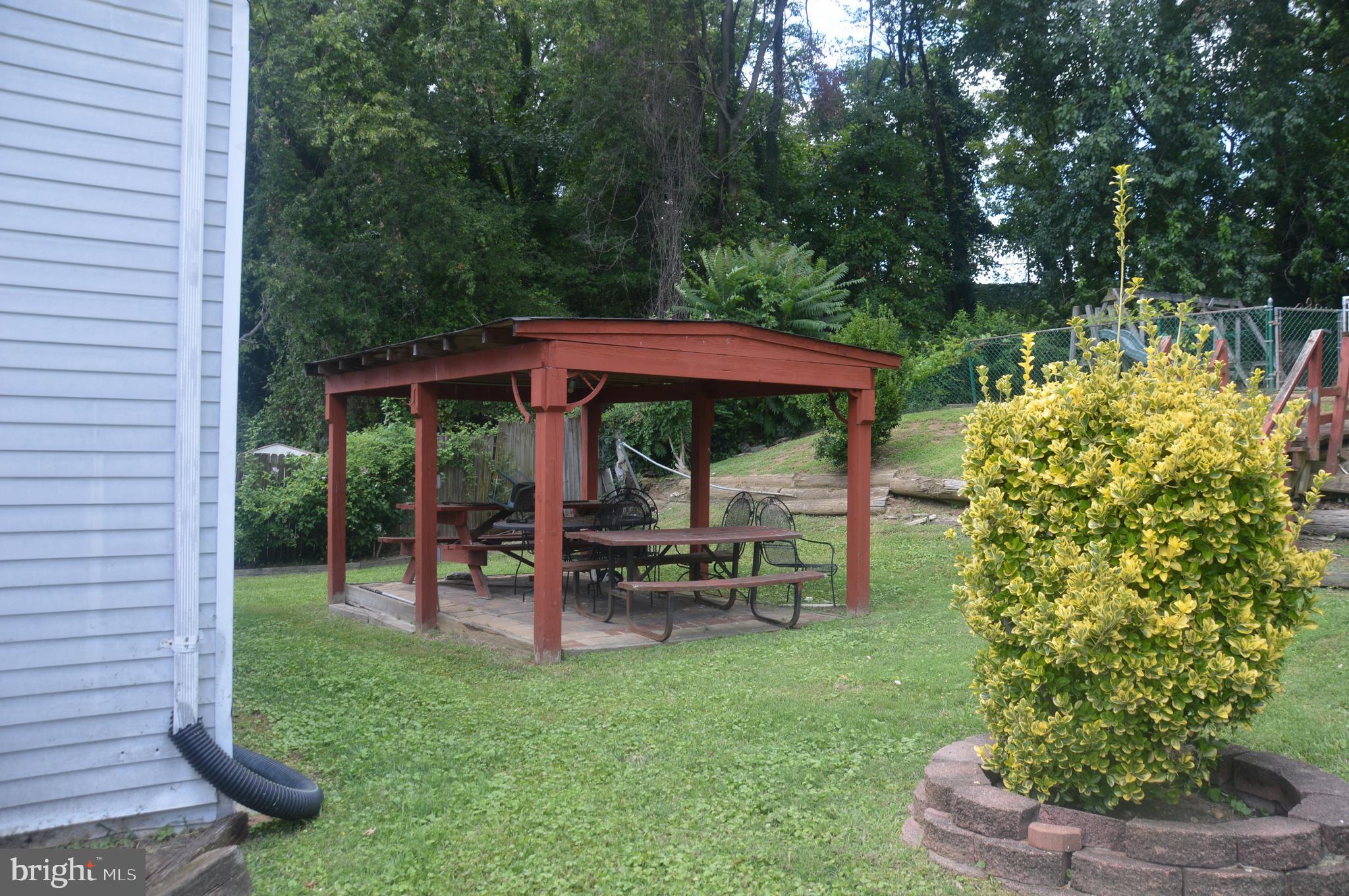 CHAPEL OAKS - Residential