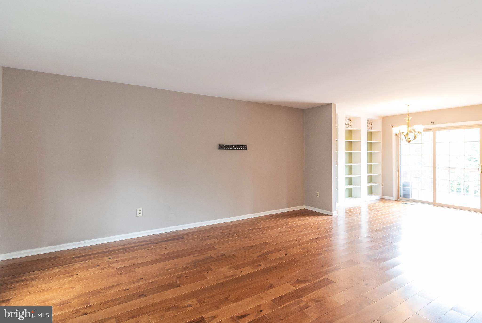 504 CARPENTER COURT