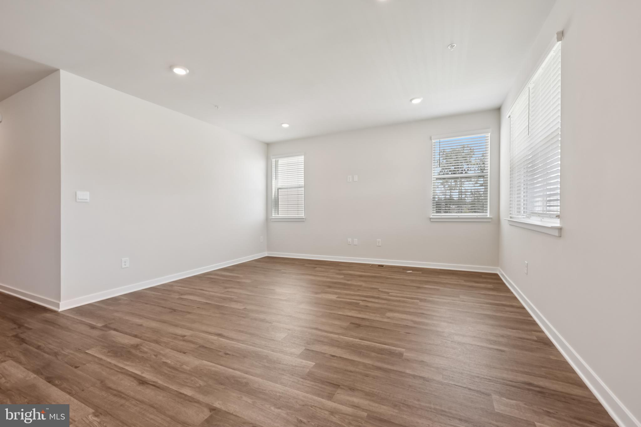 PINEGROVE - Residential