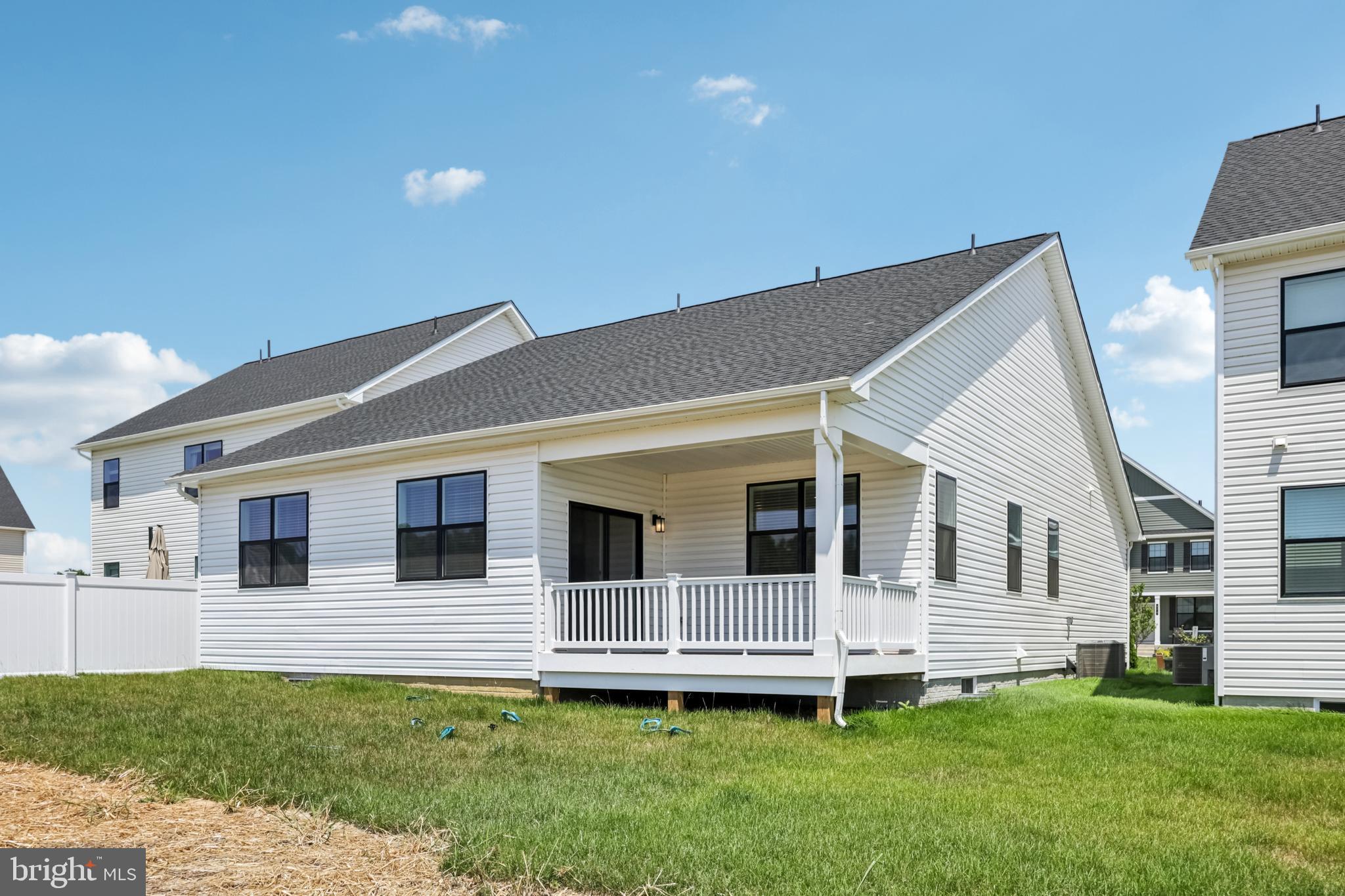 PINEGROVE - Residential