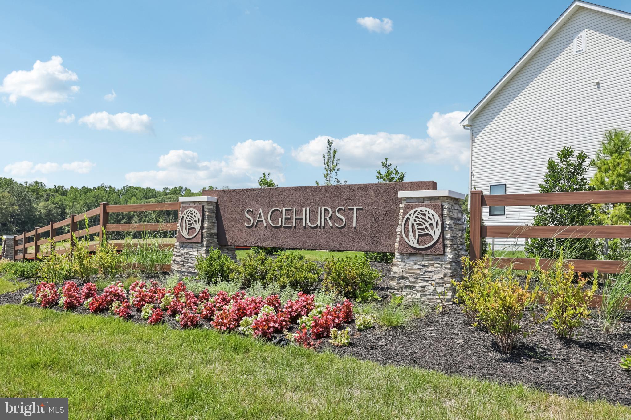 PINEGROVE - Residential