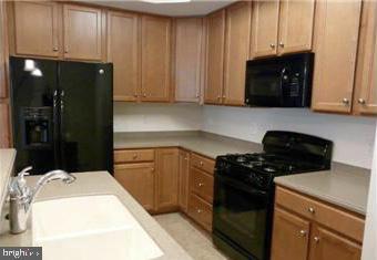 POTOMAC CLUB - Residential Lease