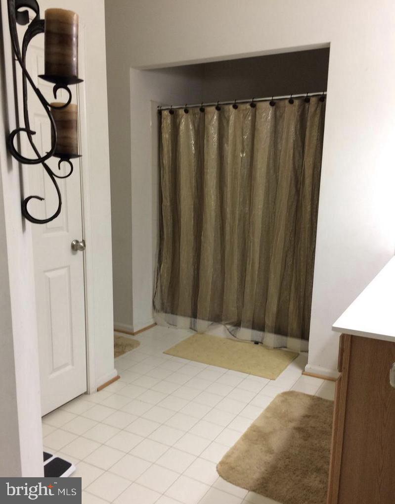 POTOMAC CLUB - Residential Lease