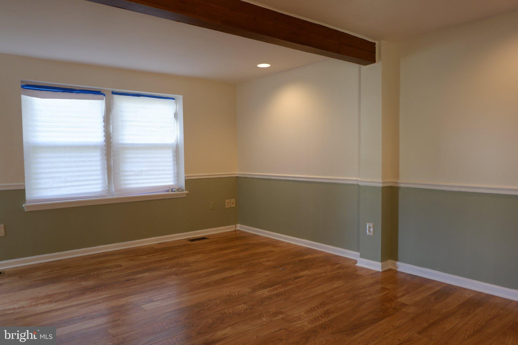 8284 MARY LEE LANE