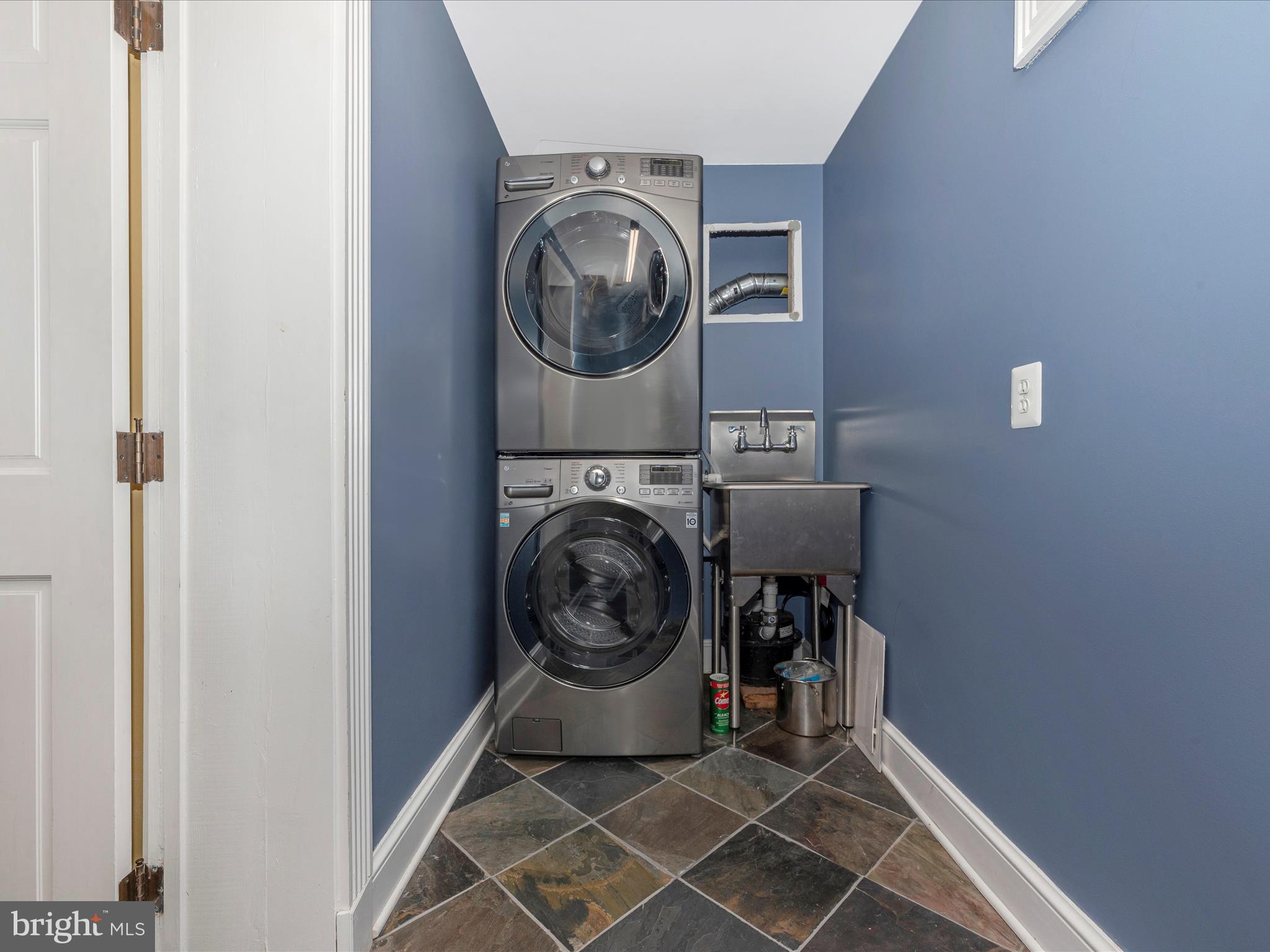 BAKER PARK - Residential