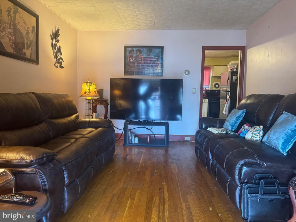 Photo of 4400 Asbury Avenue, BALTIMORE, MD 21206 (MLS # MDBA2190130)