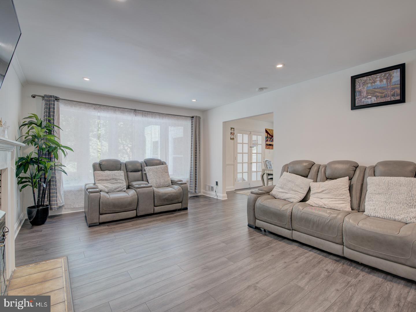 VALLEYBROOK - Residential Lease