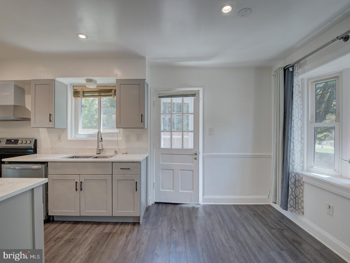 VALLEYBROOK - Residential Lease