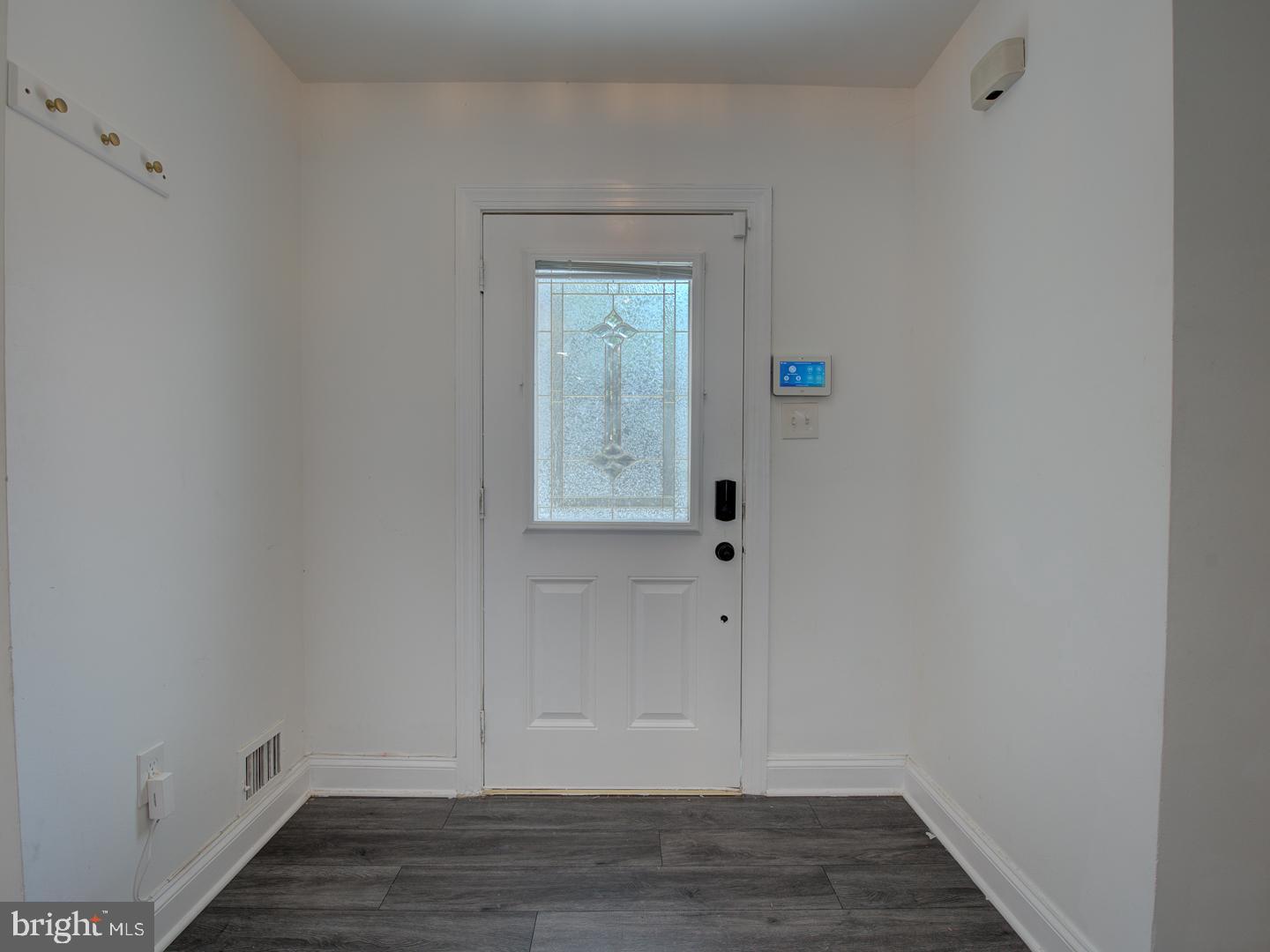 VALLEYBROOK - Residential Lease