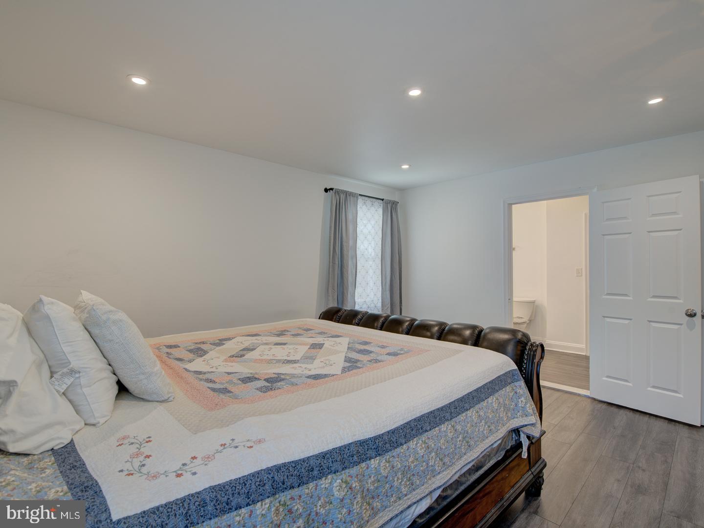 VALLEYBROOK - Residential Lease