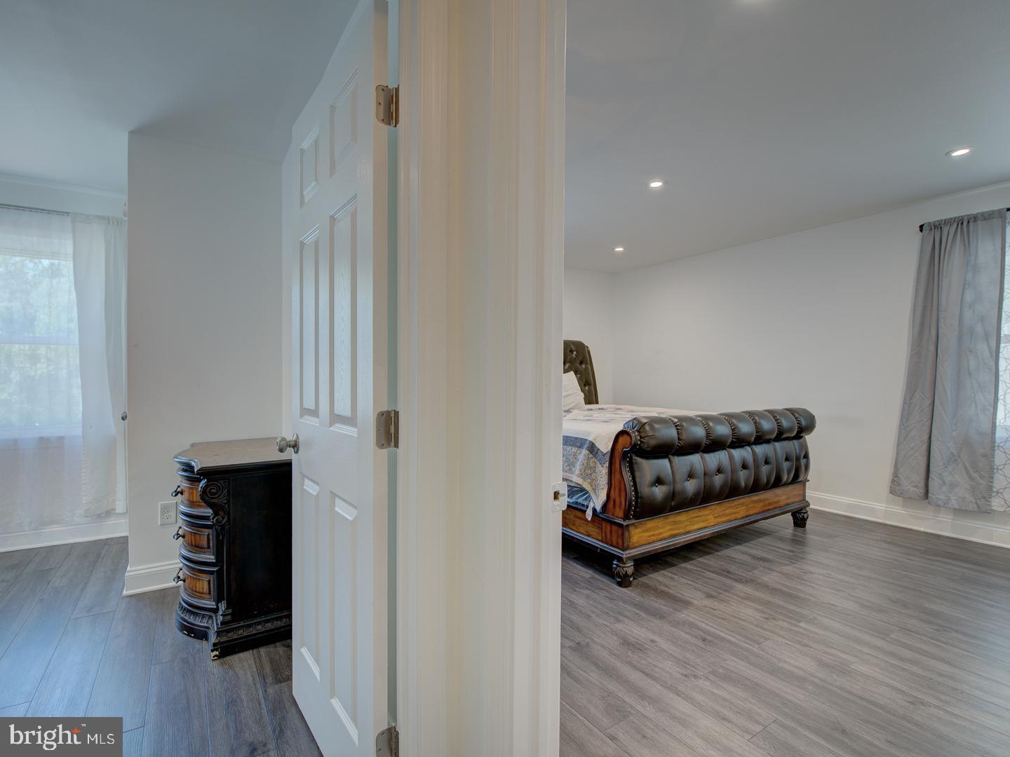 VALLEYBROOK - Residential Lease