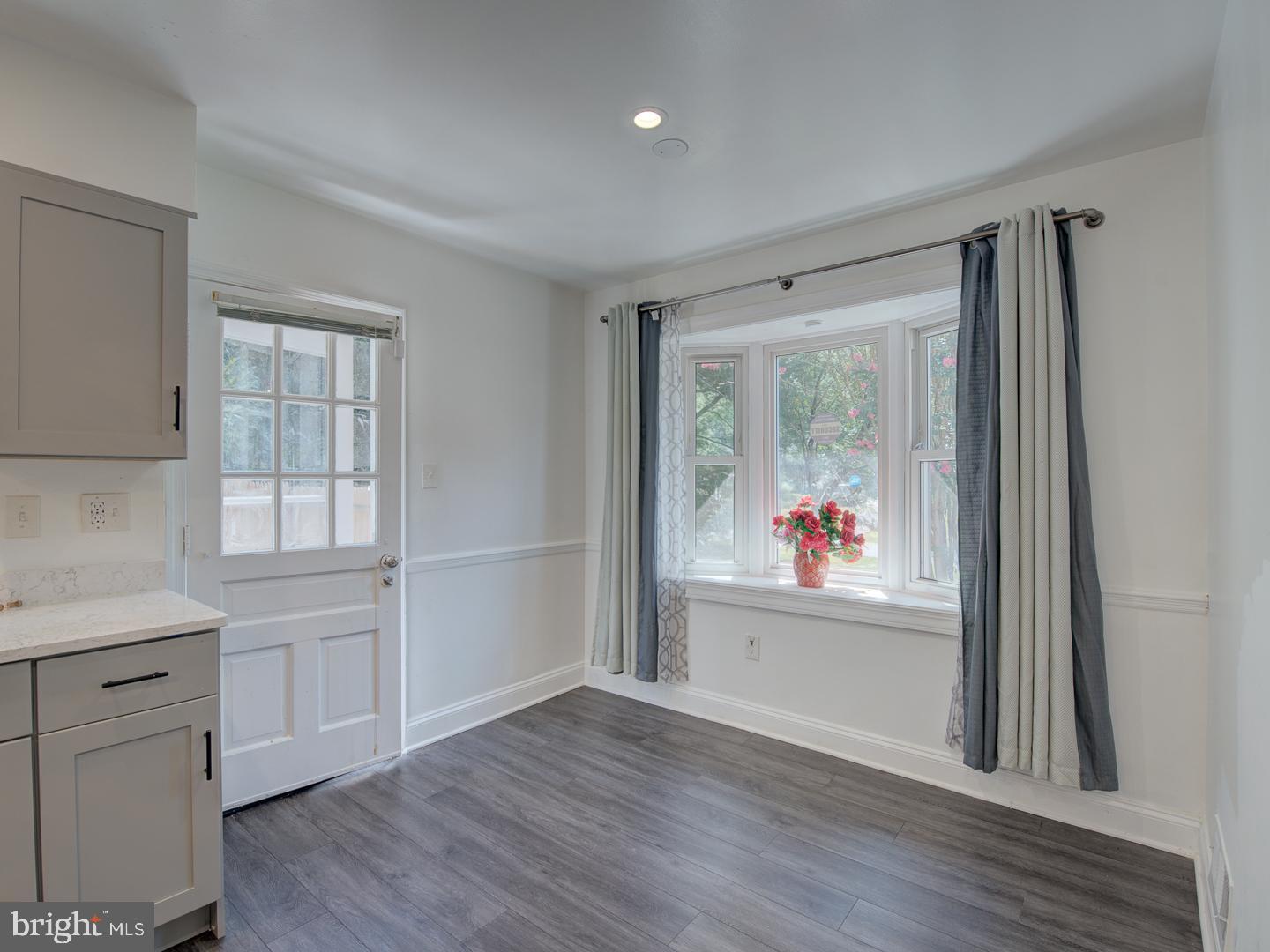 VALLEYBROOK - Residential Lease