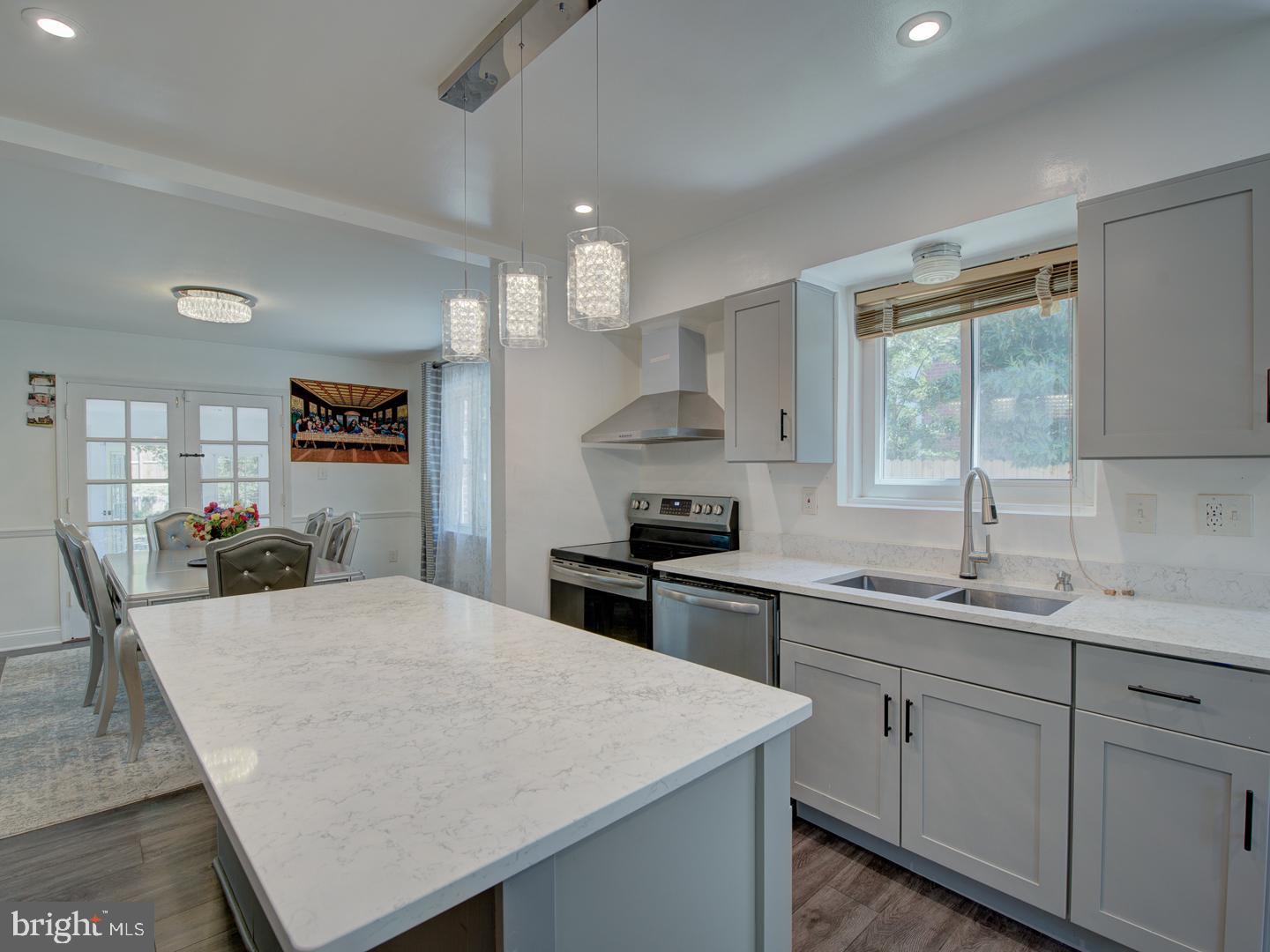 VALLEYBROOK - Residential Lease