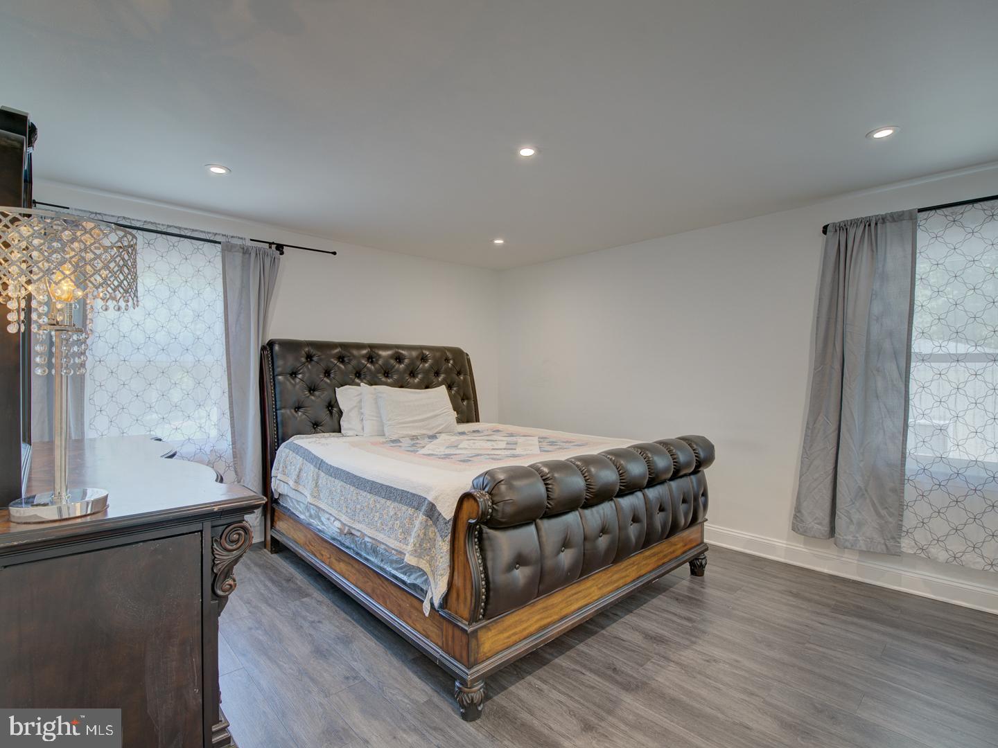 VALLEYBROOK - Residential Lease