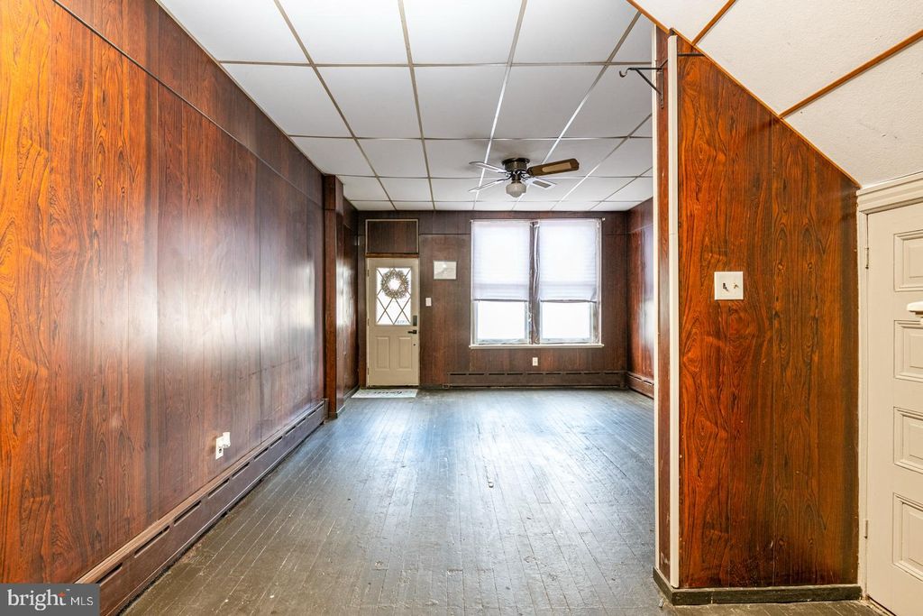 Photo of 709 W Norwegian Street, POTTSVILLE, PA 17901 (MLS # PASK2024926)