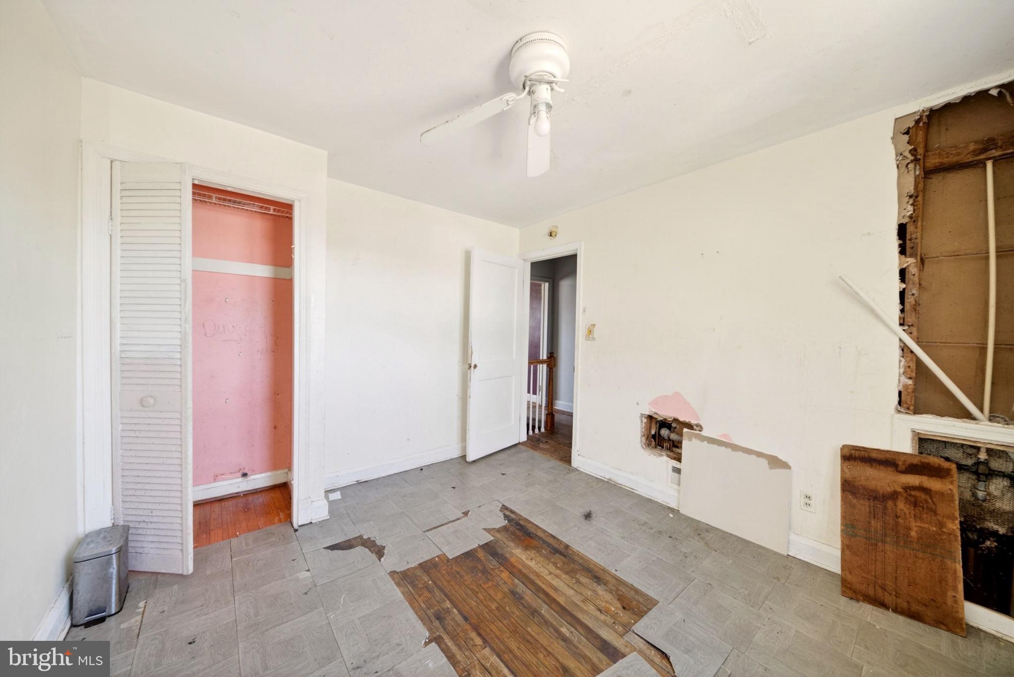 PARKVILLE - Residential