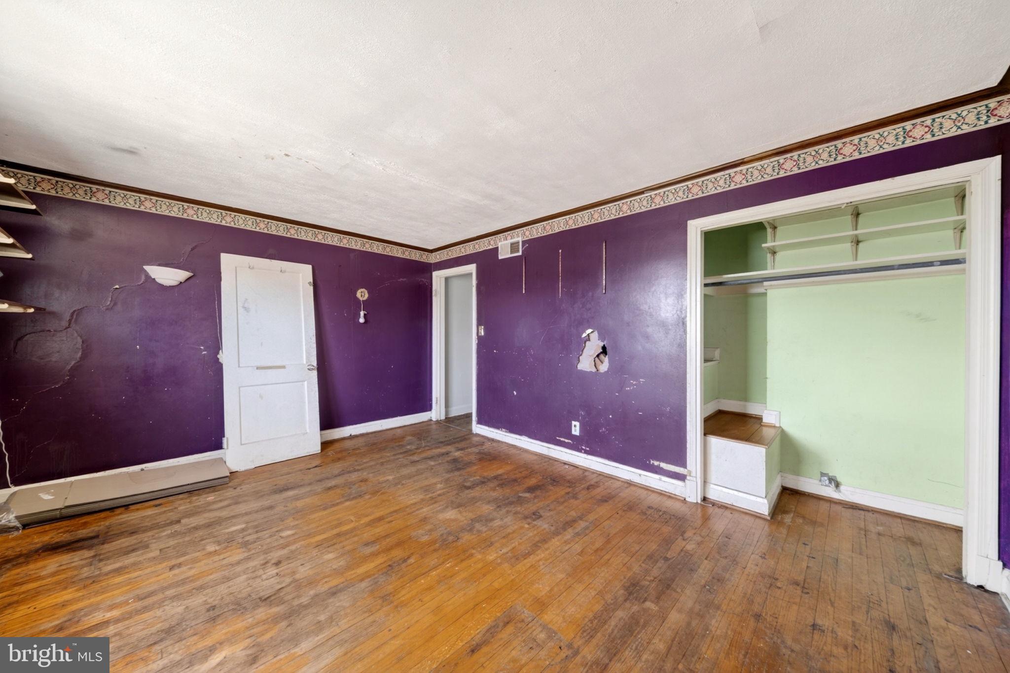 PARKVILLE - Residential