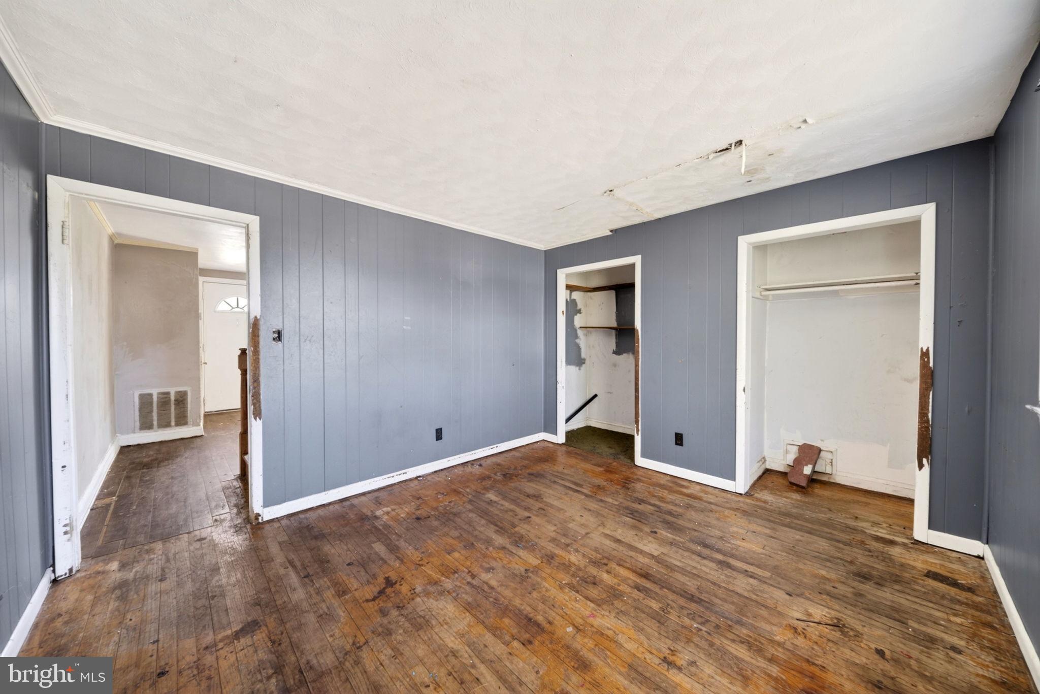 PARKVILLE - Residential