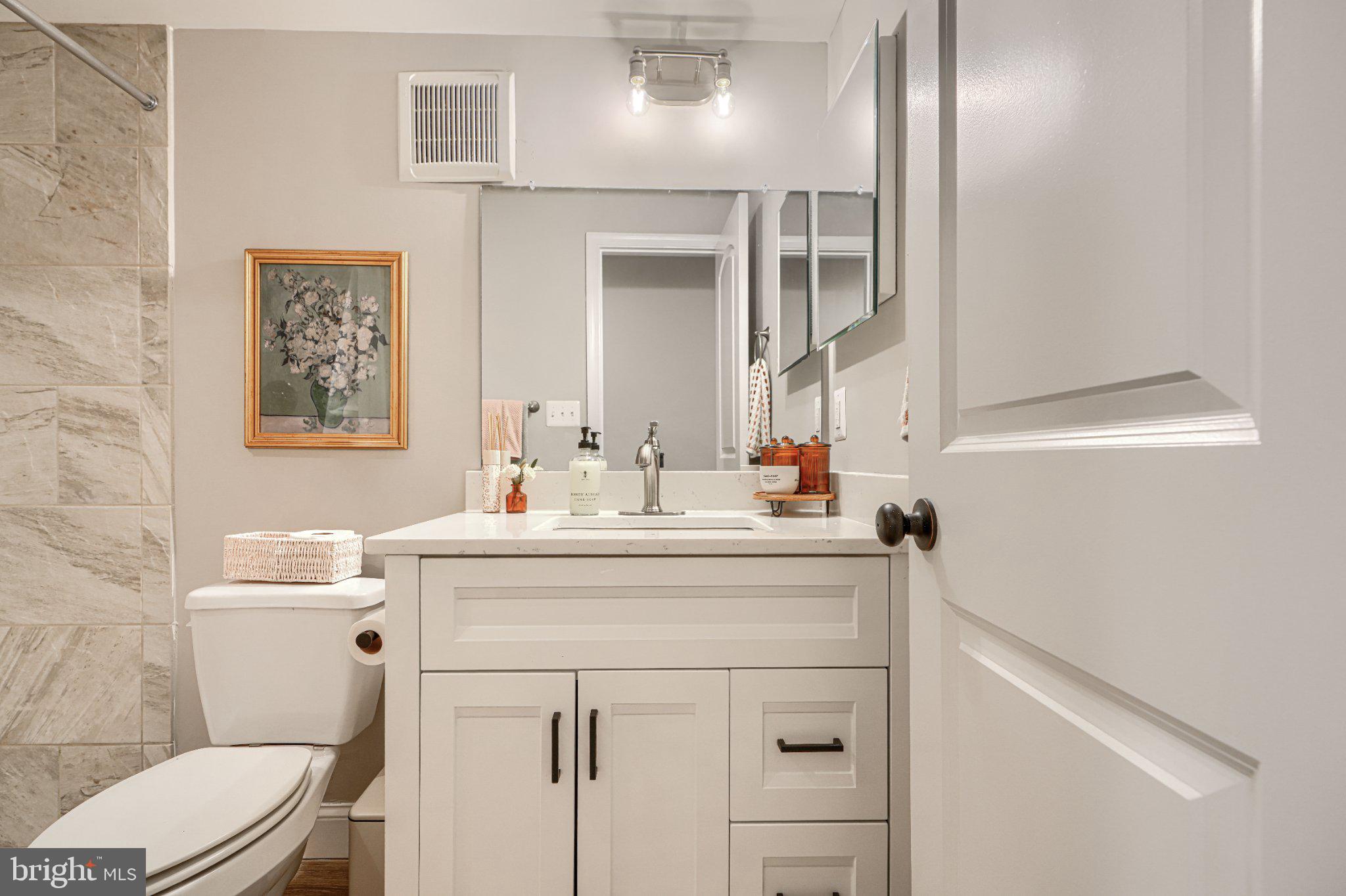 LOCUST POINT - Residential