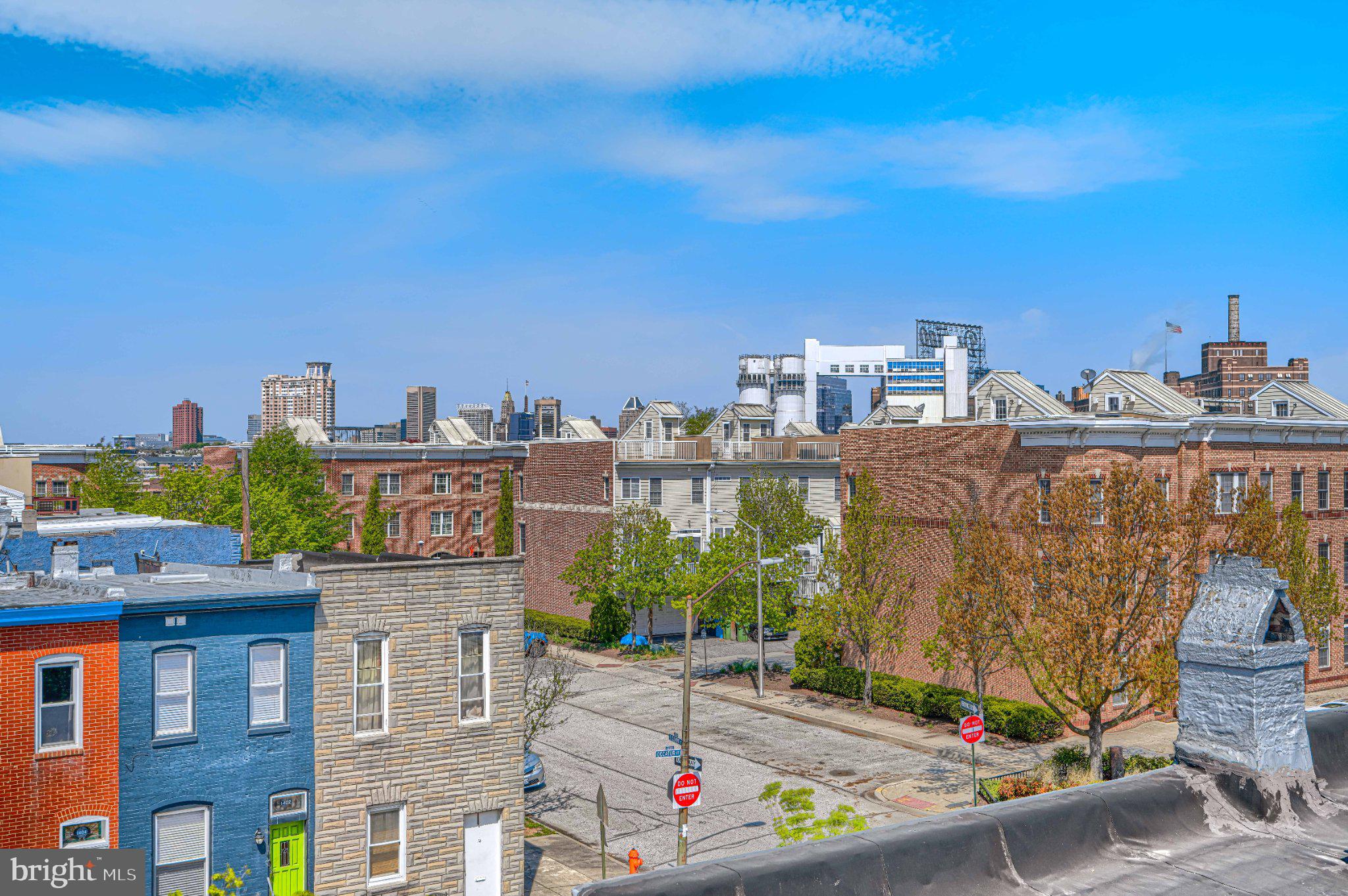 LOCUST POINT - Residential