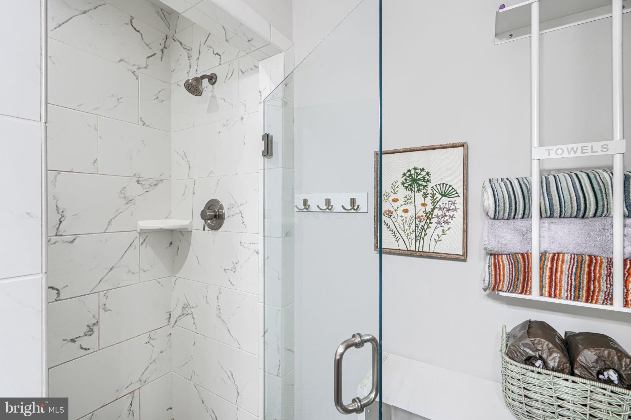 LOCUST POINT - Residential