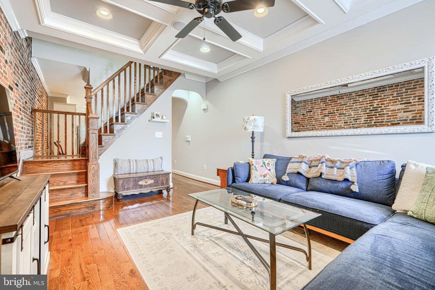 Exceptionally maintained 3 bed 3 bath home in prime Locust Point location.