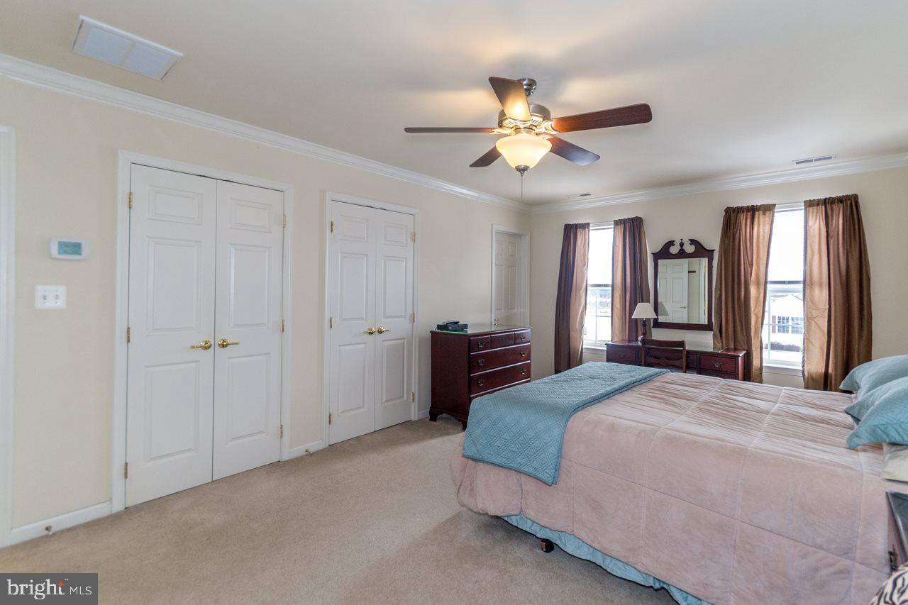 APPLEWOOD - Residential